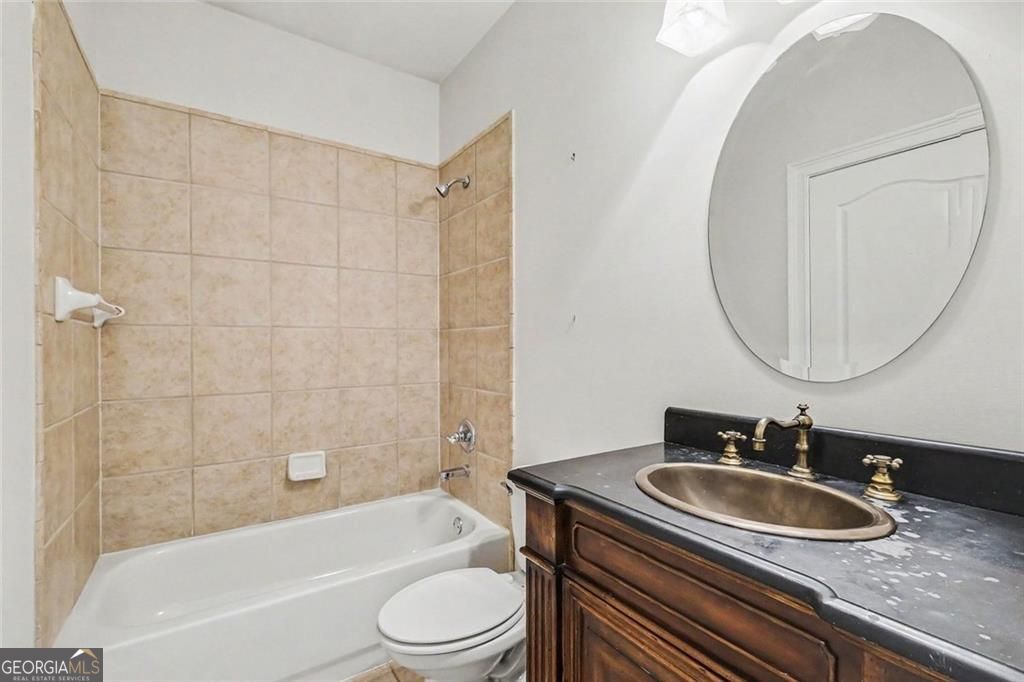 Flowery Branch, Georgia, 30542, United States, 6 Bedrooms Bedrooms, ,5 BathroomsBathrooms,Residential,For Sale,2043062
