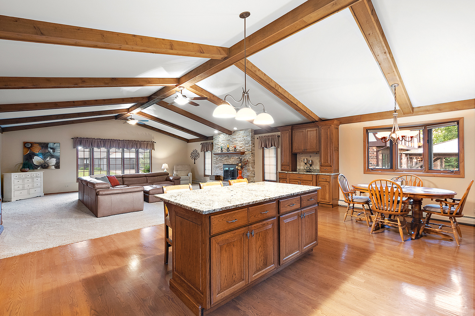 Orland Park, Illinois, 60462, United States, 4 Bedrooms Bedrooms, ,3 BathroomsBathrooms,Residential,For Sale,1865002