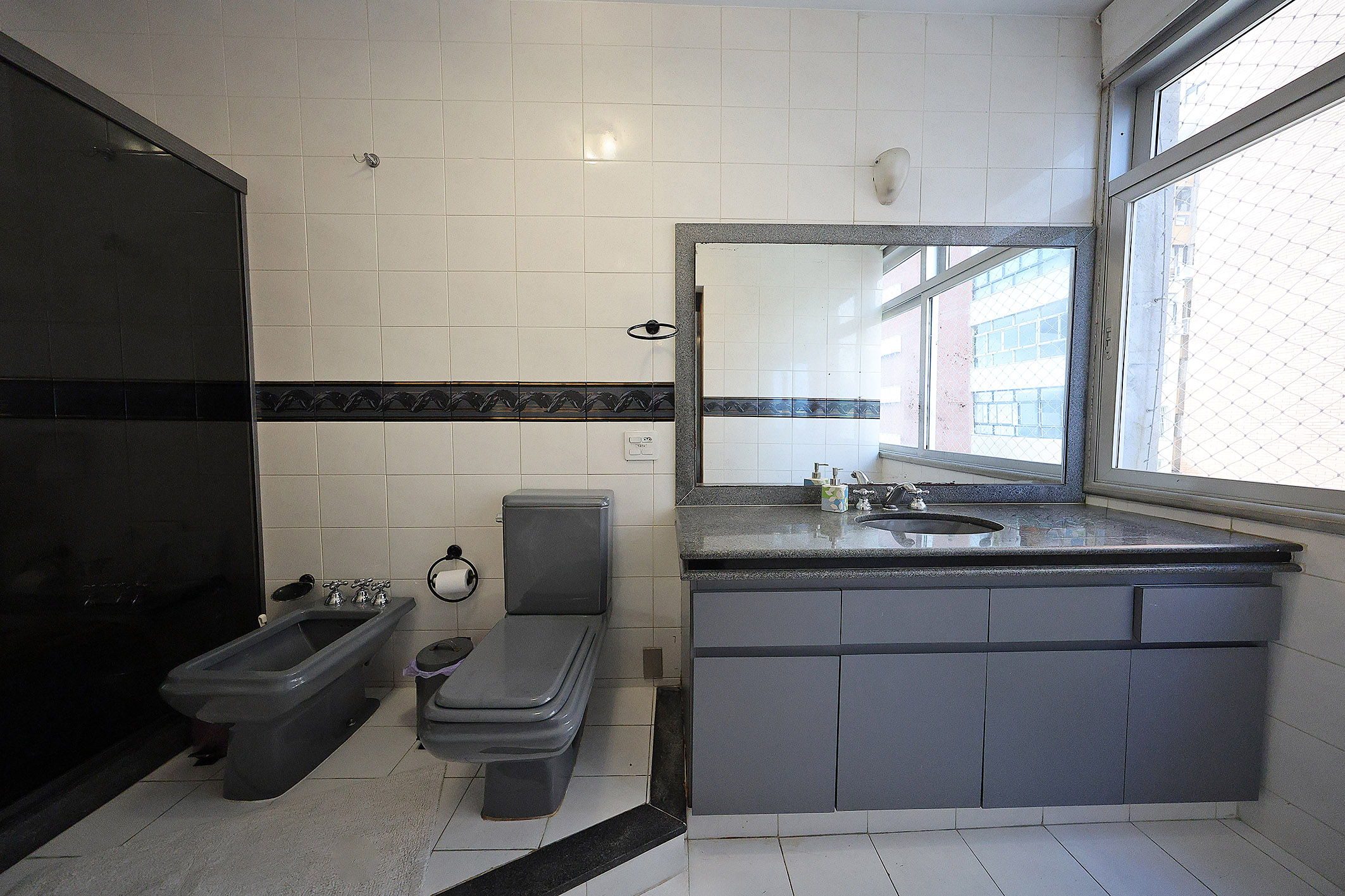  Oceanfront Apartment in a Full-Service Condominium - 物件實景