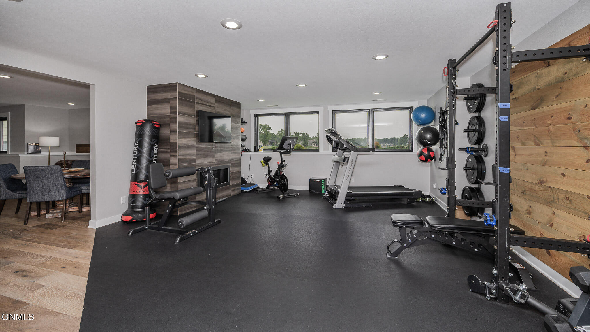 Bismarck, North Dakota, 58504, United States, 6 Bedrooms Bedrooms, ,4 BathroomsBathrooms,Residential,For Sale,1982102