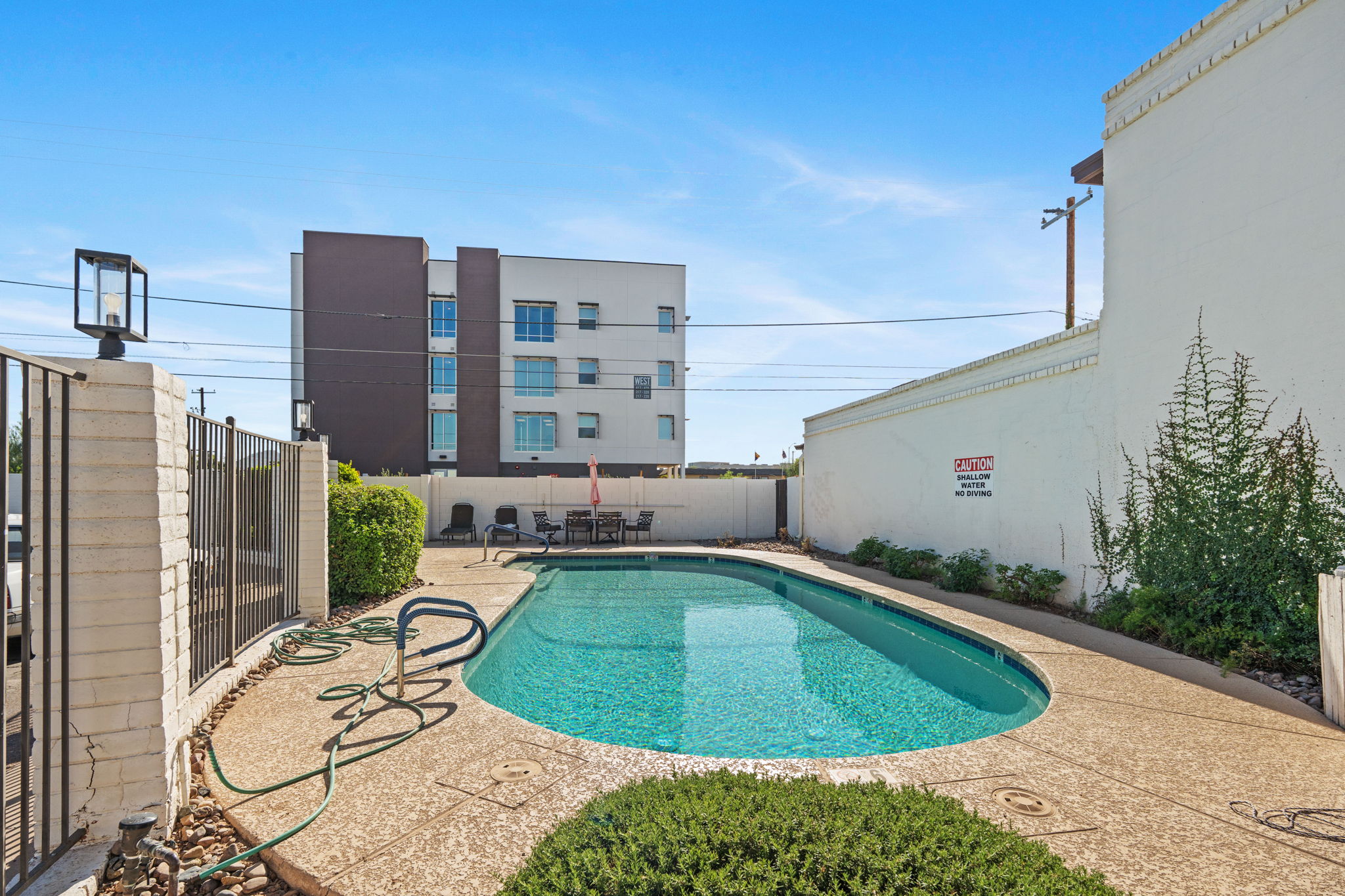  2933 N Casa Tomas Court  Phoenix, AZ - 物件實景