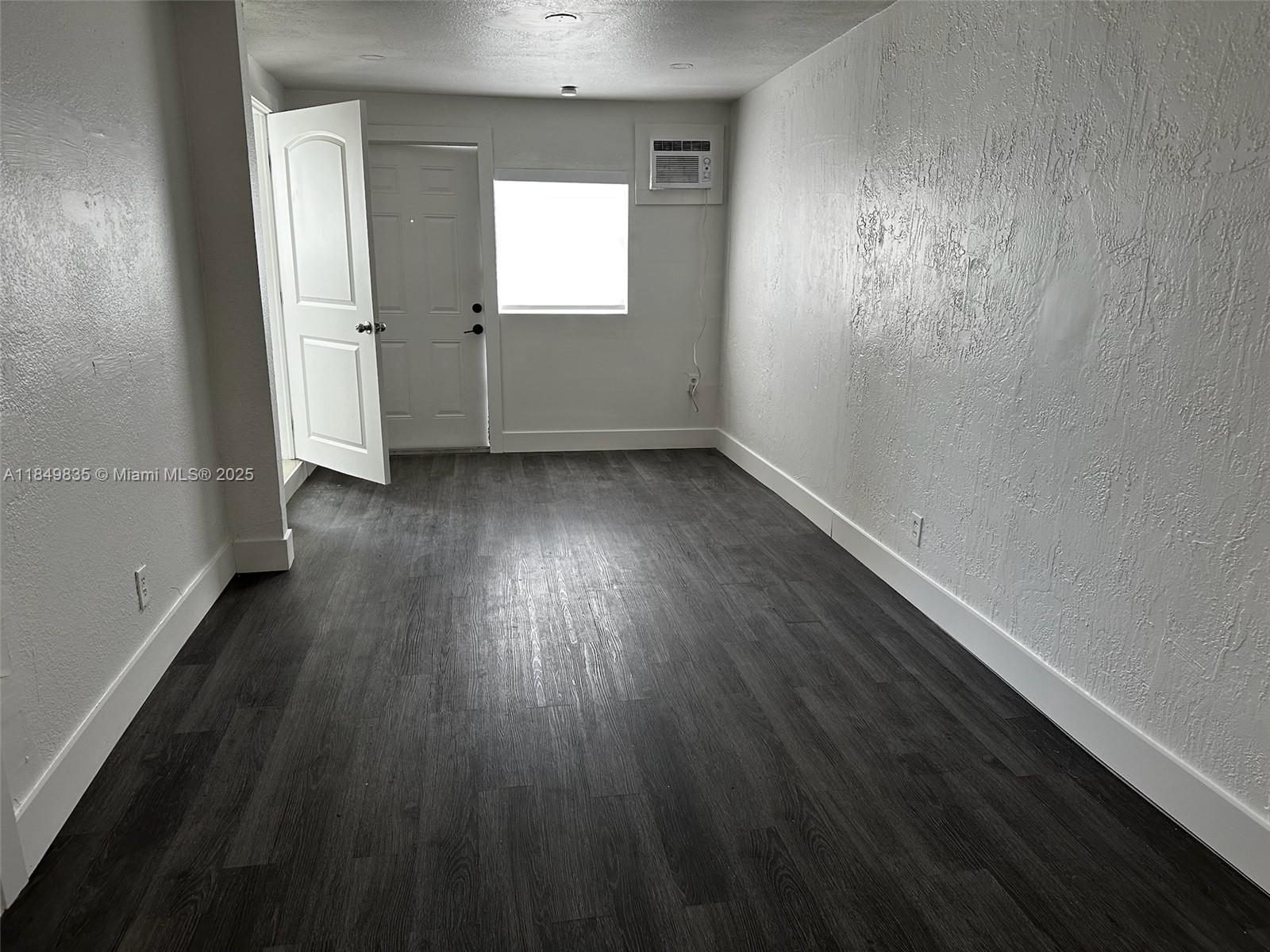 Miami, Florida, 33142, United States, ,Residential,For Sale,1906804