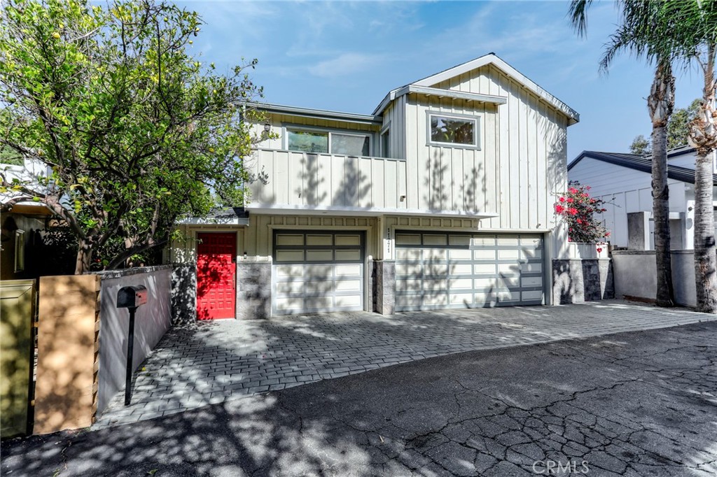 Studio City, California, 91604, United States, 4 Bedrooms Bedrooms, ,3 BathroomsBathrooms,Residential,For Sale,1991680