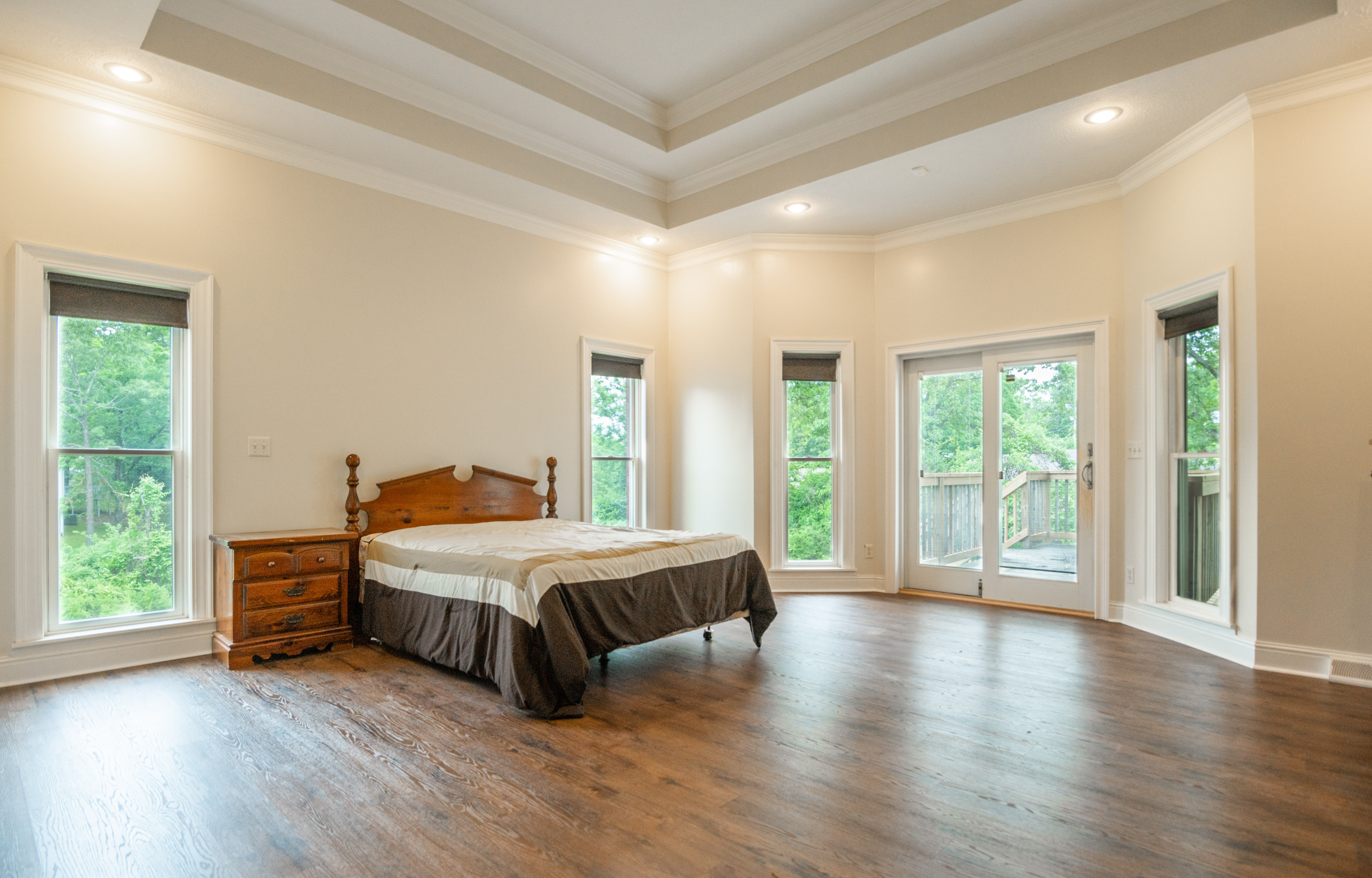 Poplar Bluff, Missouri, 63901, United States, 5 Bedrooms Bedrooms, ,5 BathroomsBathrooms,Residential,For Sale,2000357