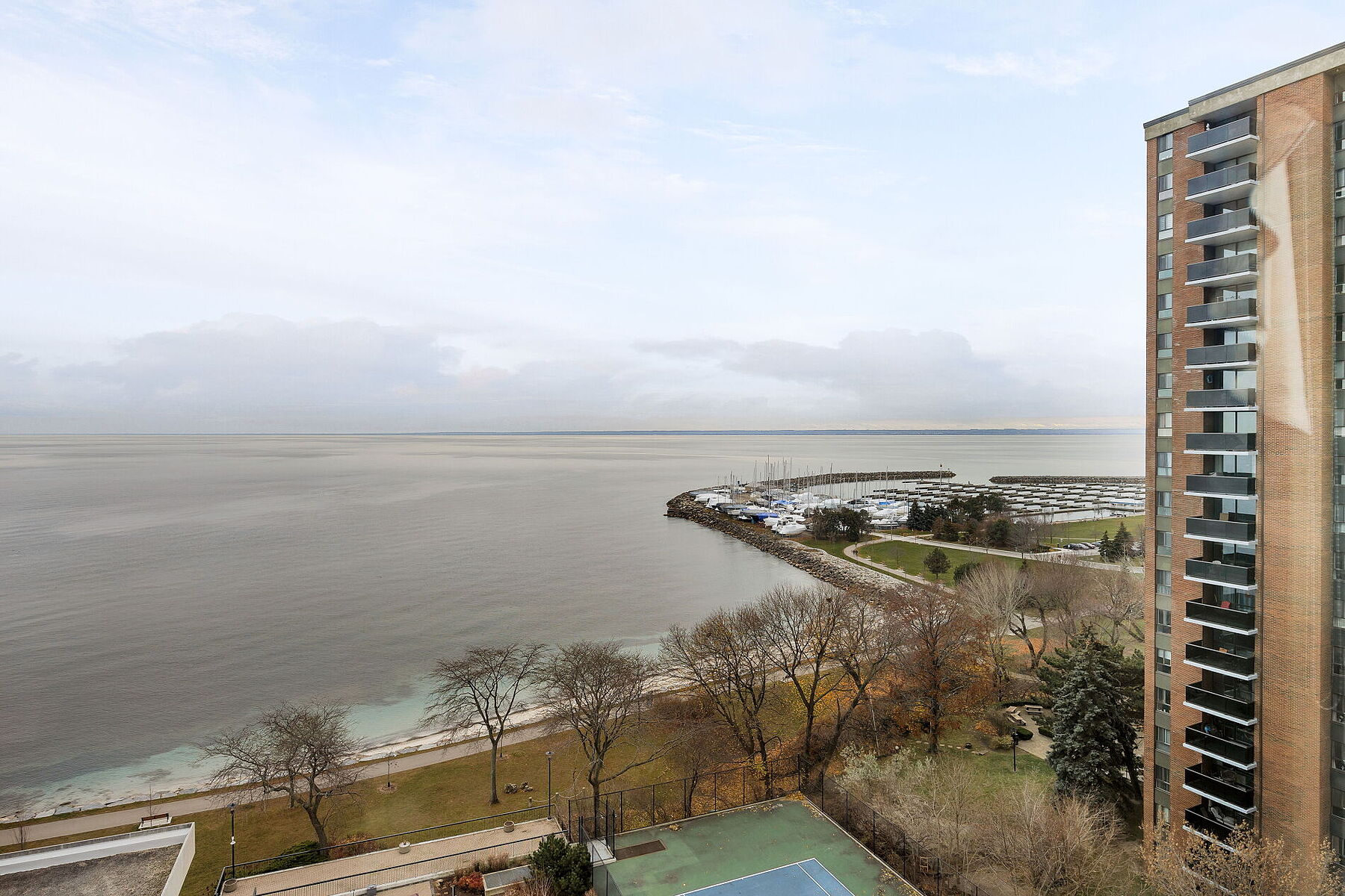  Modern Condo Living - 物件實景