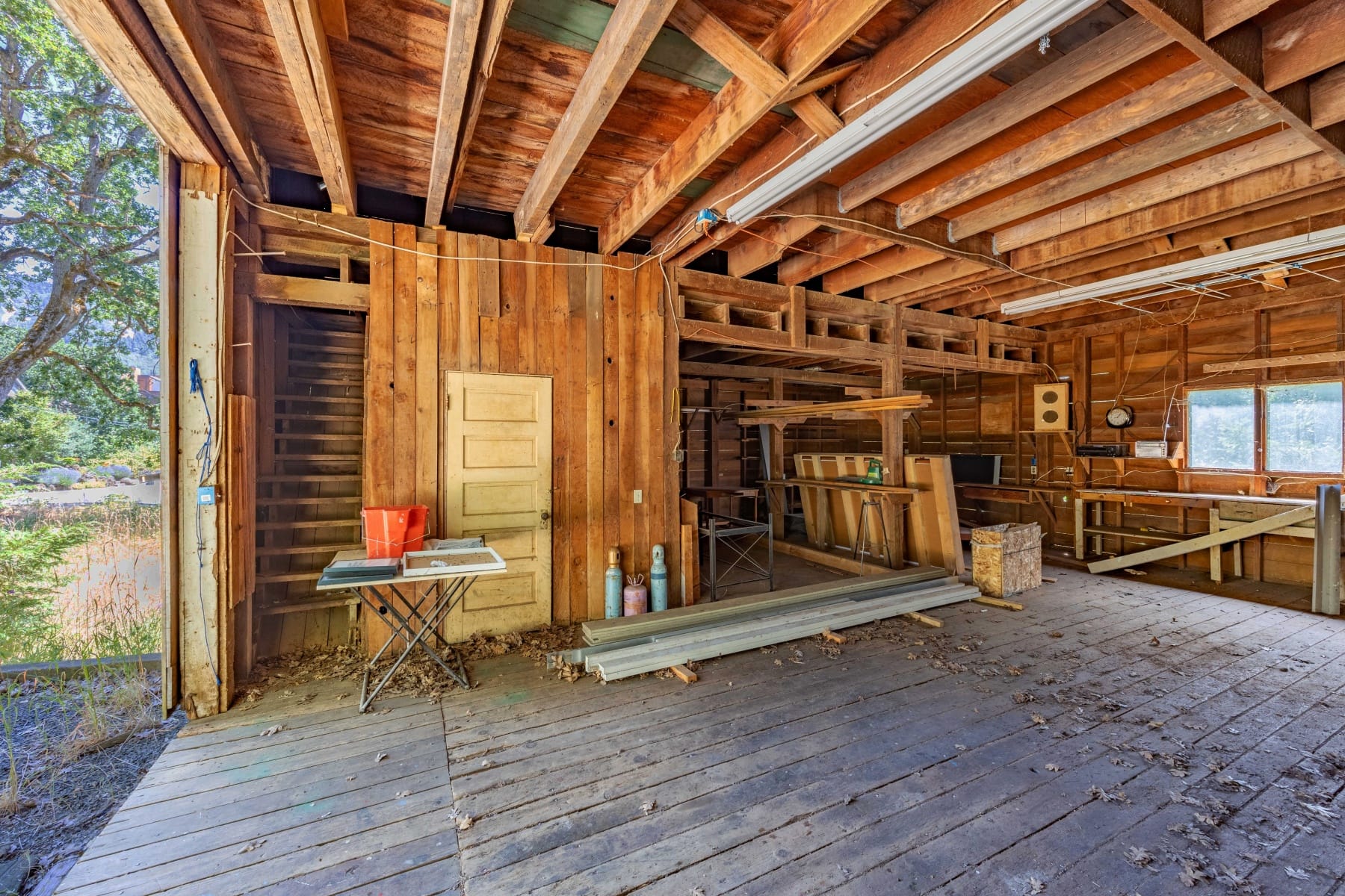  102 SW GARFIELD AVE White Salmon, WA 98672 - 物件實景