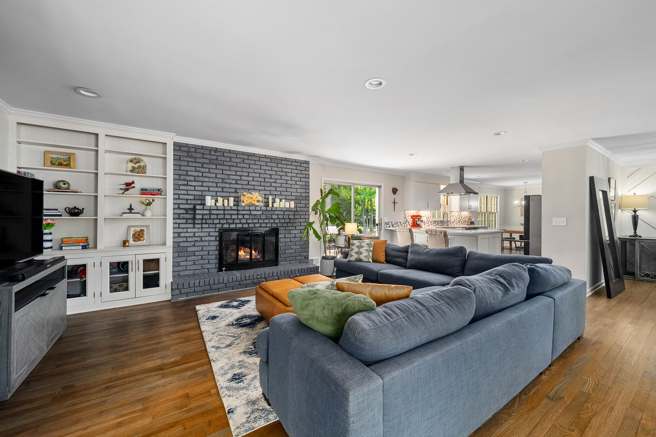  Beautifully Renovated Split-Level Ranch in Smoke Rise - 物件實景