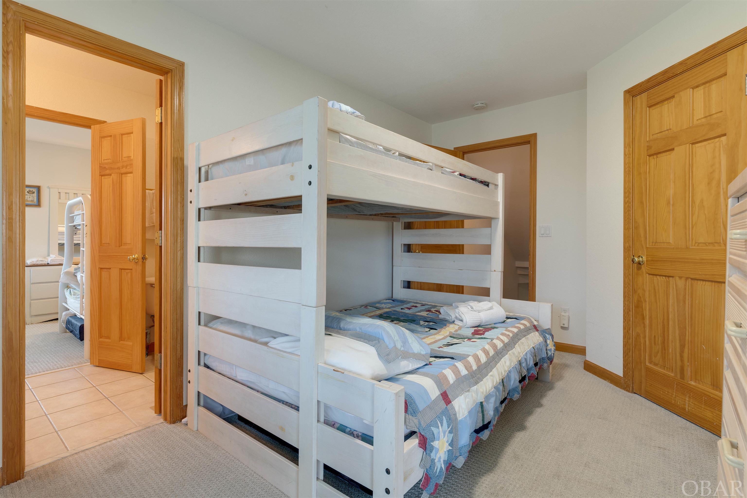 Corolla, North Carolina, 27927, United States, 6 Bedrooms Bedrooms, ,7 BathroomsBathrooms,Residential,For Sale,1975108