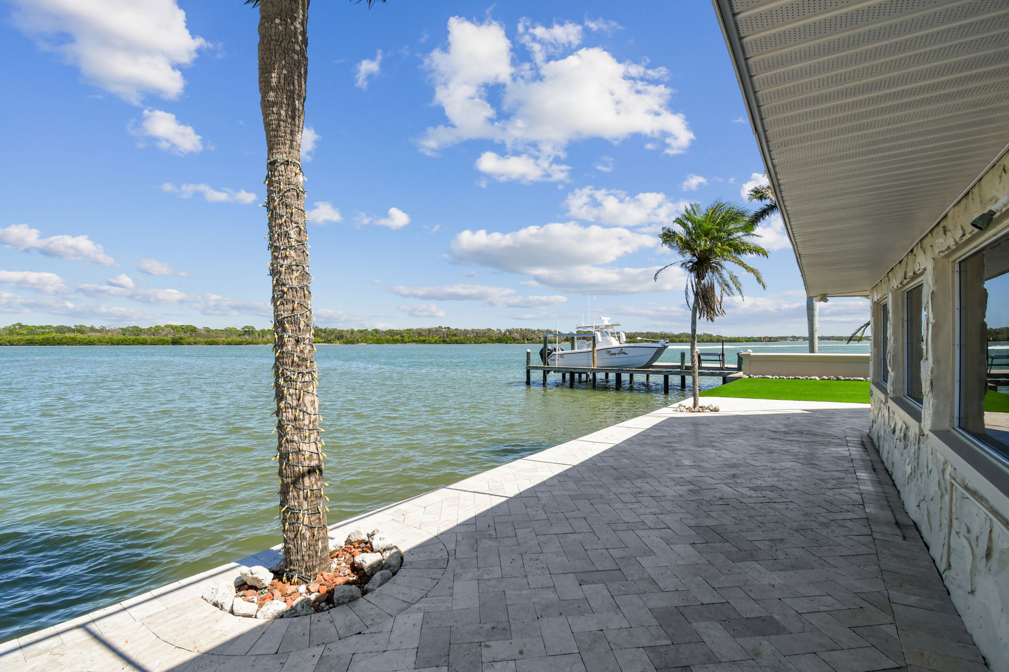 Madeira Beach, Florida, 33708, United States, 6 Bedrooms Bedrooms, ,6 BathroomsBathrooms,Residential,For Sale,1975666