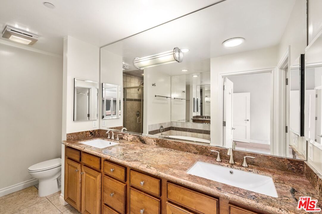 Agoura Hills, California, 91301, United States, 3 Bedrooms Bedrooms, ,3 BathroomsBathrooms,Residential,For Sale,1919478