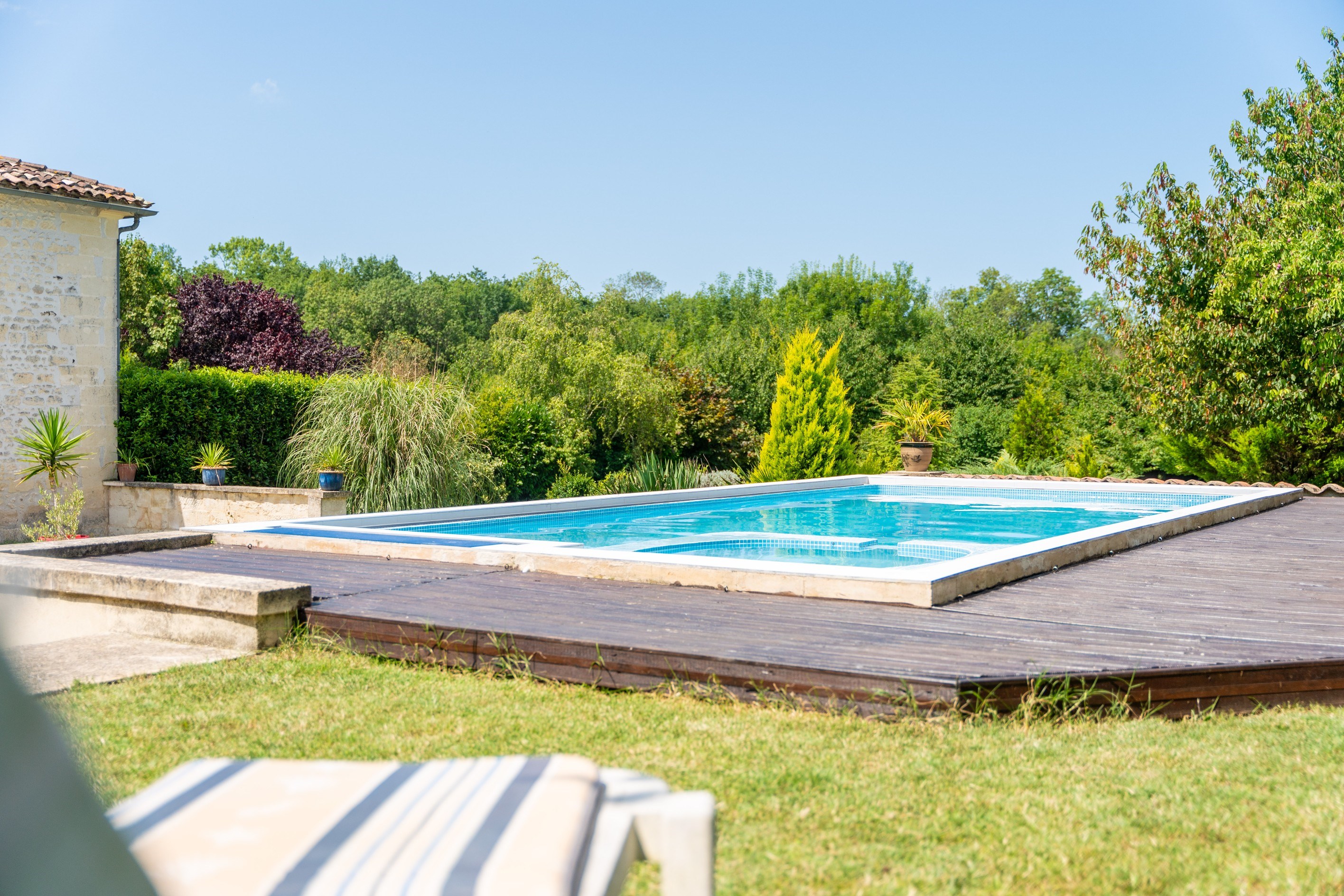  BEAUTIFUL ESTATE WITH TWO COTTAGES AND SWIMMING POOL ESTUARY PLACE - 物件實景