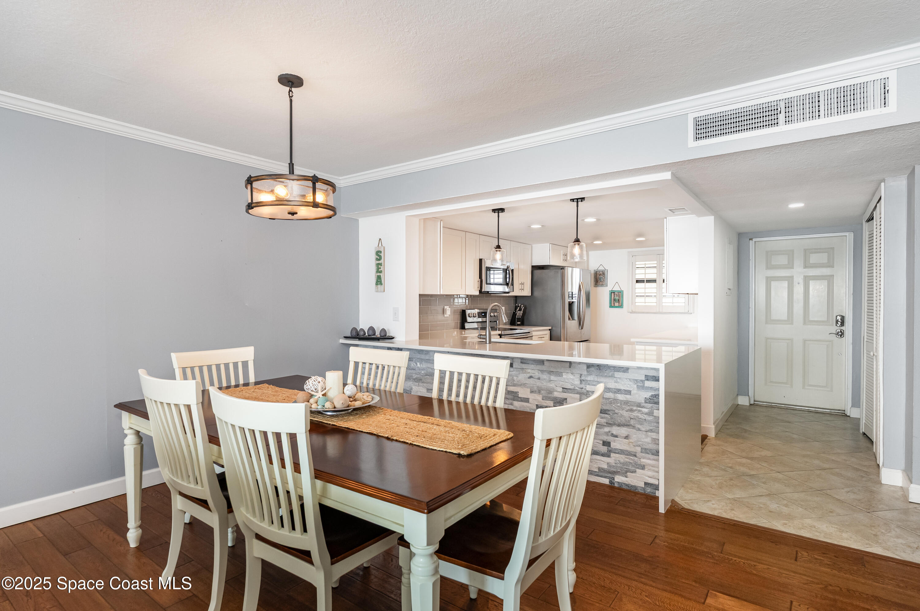 Cocoa Beach, Florida, 32931, United States, 2 Bedrooms Bedrooms, ,2 BathroomsBathrooms,Residential,For Sale,1979043