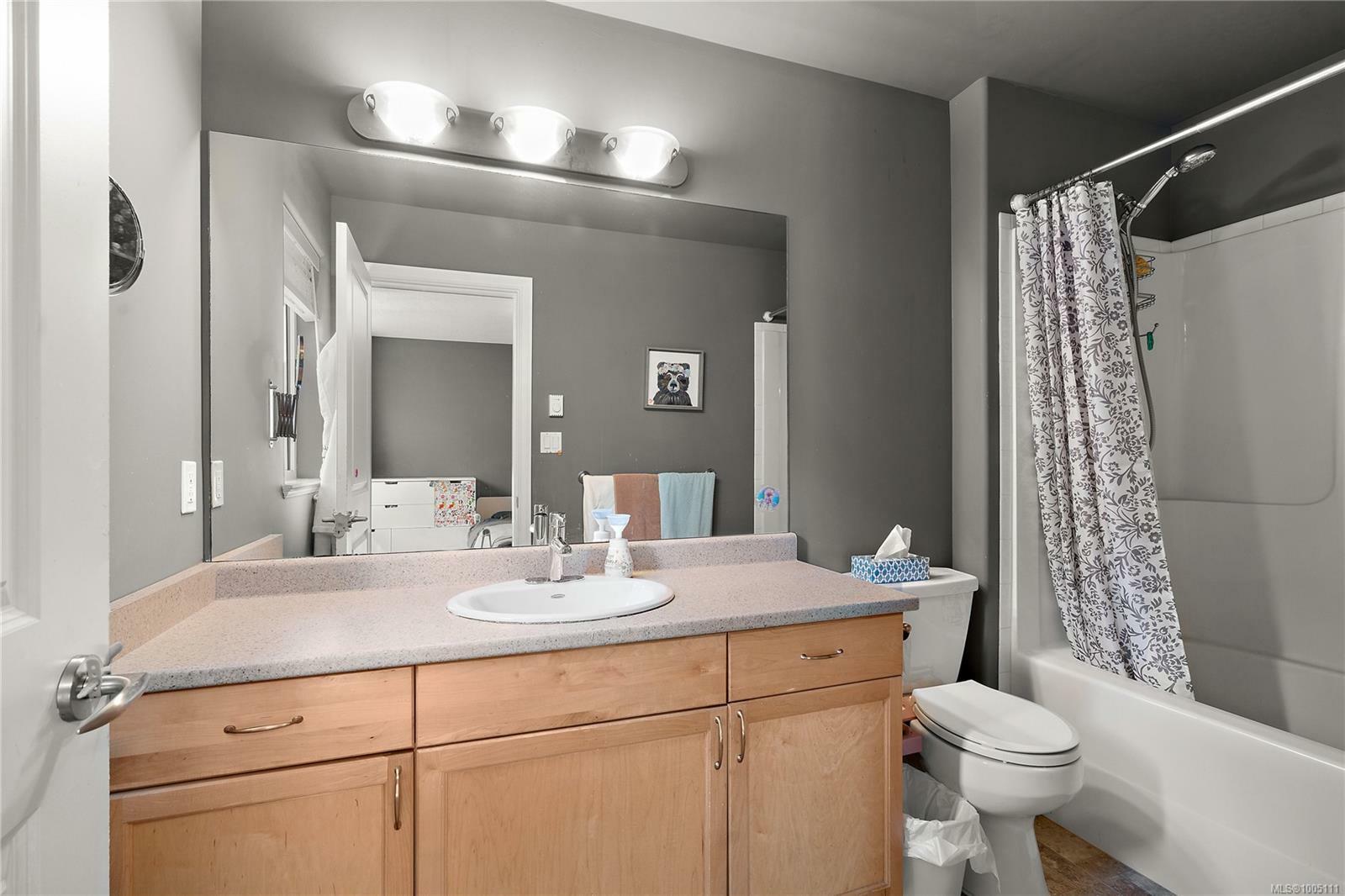 VICTORIA, British Columbia, V8T 0A3, CA, 3 Bedrooms Bedrooms, ,Residential,For Sale,1883162