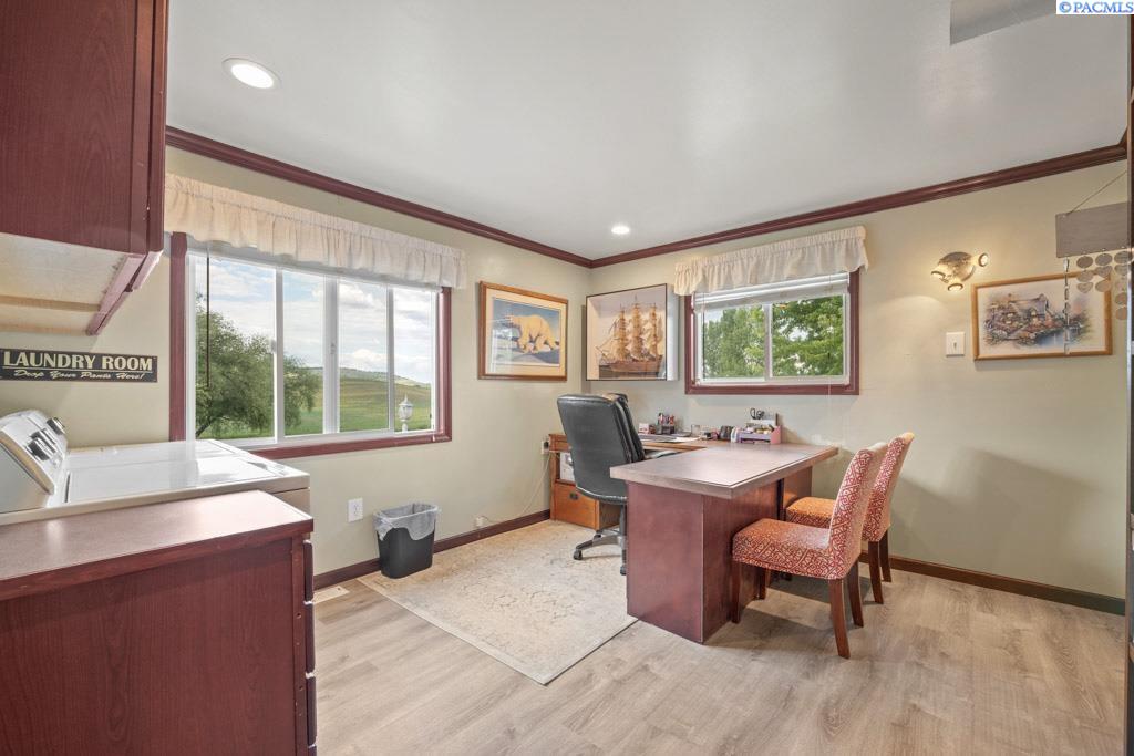 Tekoa, Washington, 99033, United States, 4 Bedrooms Bedrooms, ,2 BathroomsBathrooms,Residential,For Sale,1847399