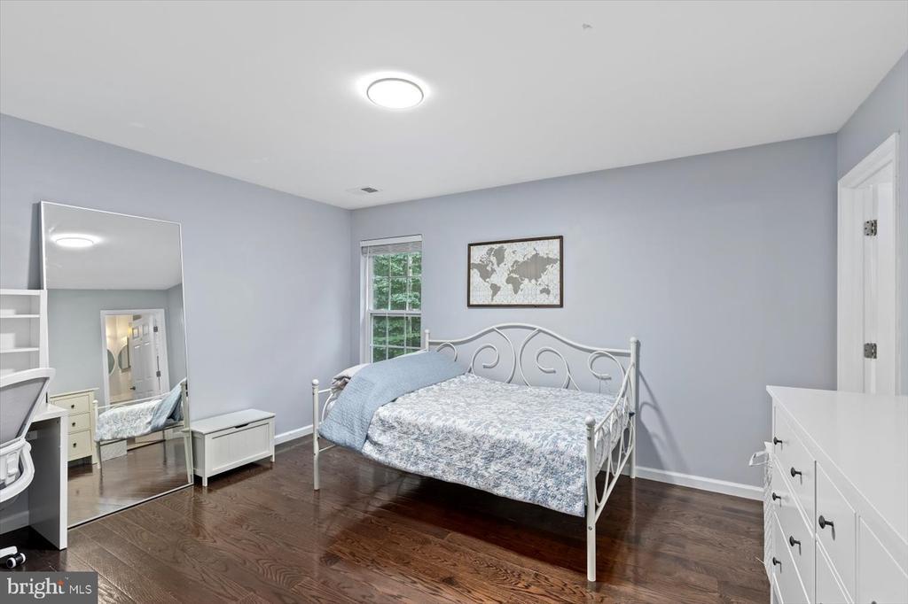 Spotsylvania, Virginia, 22553, United States, 4 Bedrooms Bedrooms, ,5 BathroomsBathrooms,Residential,For Sale,1895881