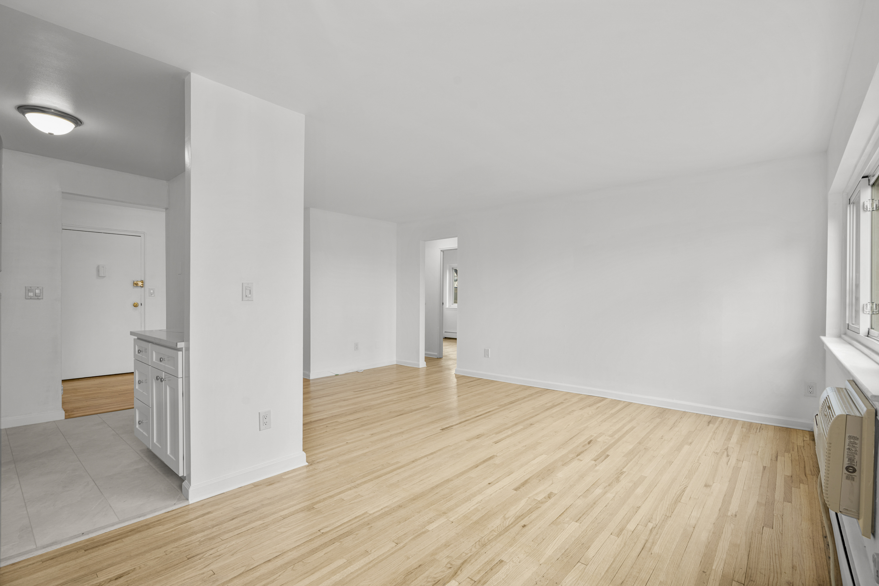  900 Midland Avenue - 物件實景