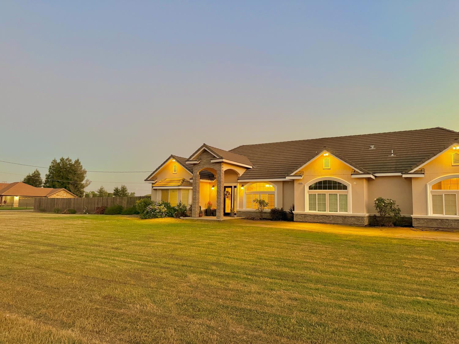 Madera, California, 93638, United States, 4 Bedrooms Bedrooms, ,4 BathroomsBathrooms,Residential,For Sale,2001242