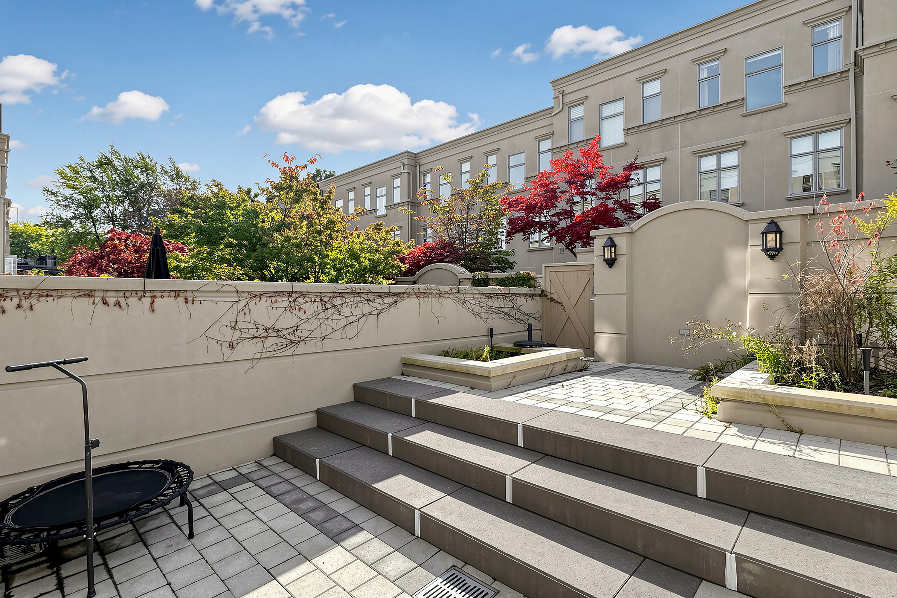  Elegant Townhome in South Hill - 物件實景
