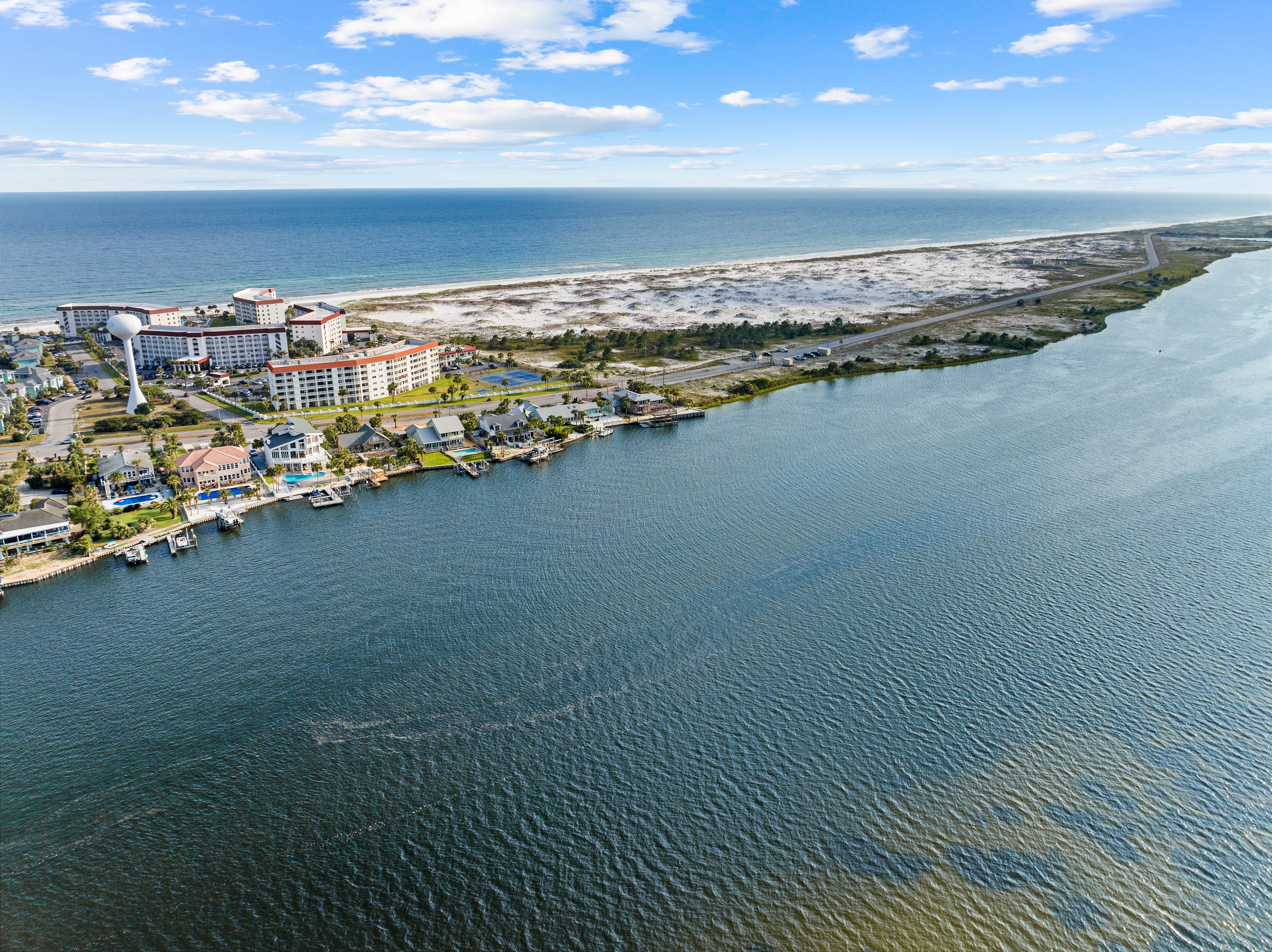  Top-Floor Studio Condo Ideal As Vacation Home Or Rental Investment - 物件實景