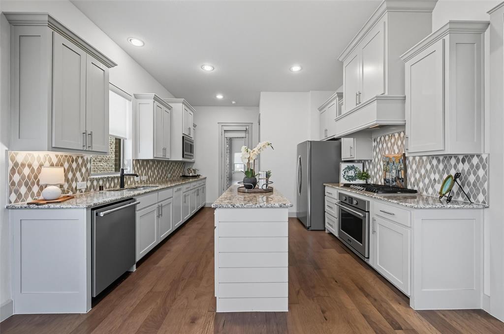 Arlington, Texas, 76005, United States, 4 Bedrooms Bedrooms, ,4 BathroomsBathrooms,Residential,For Sale,1947984