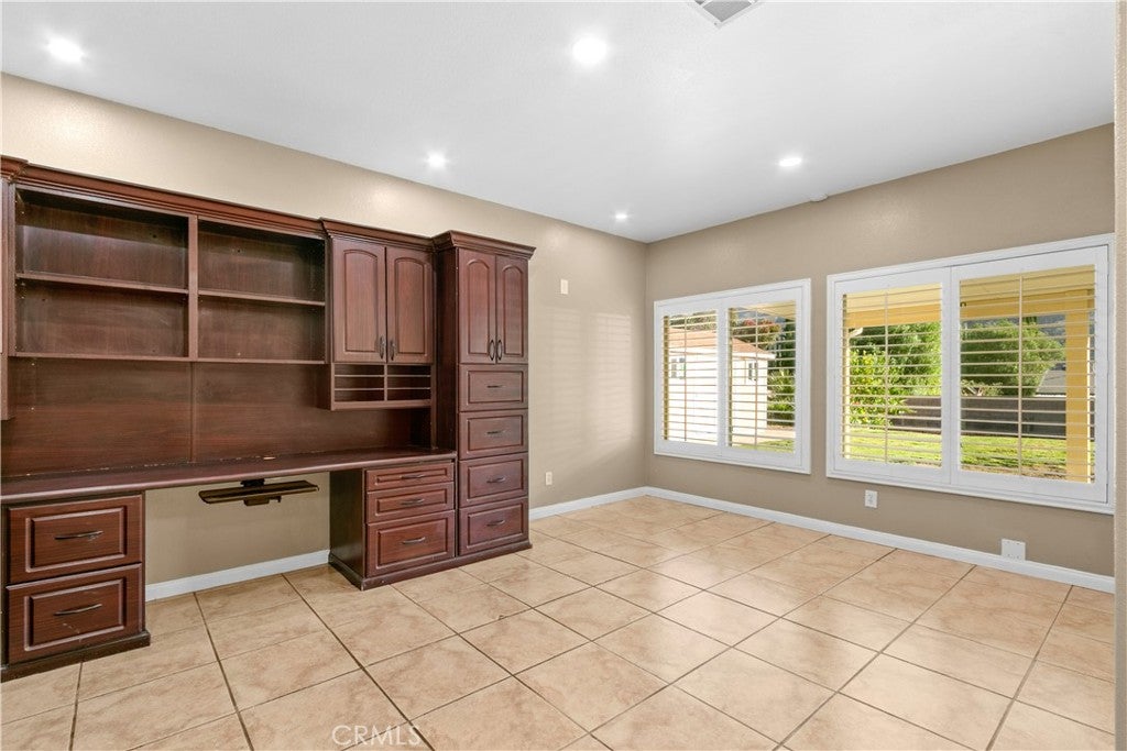 Banning, California, 92220, United States, 4 Bedrooms Bedrooms, ,3 BathroomsBathrooms,Residential,For Sale,1987366