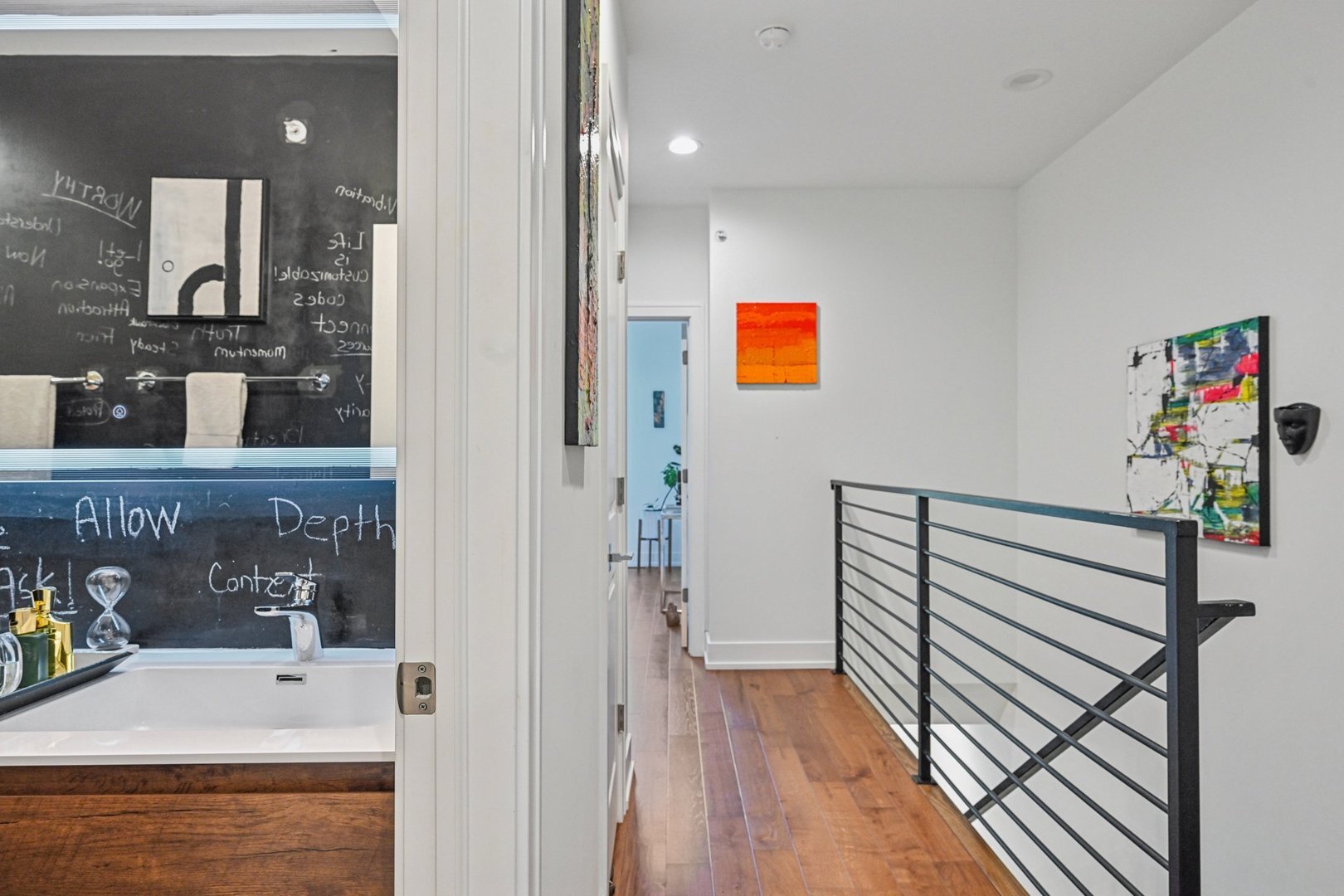 Evanston, Illinois, 60202, United States, 4 Bedrooms Bedrooms, ,3 BathroomsBathrooms,Residential,For Sale,1991957