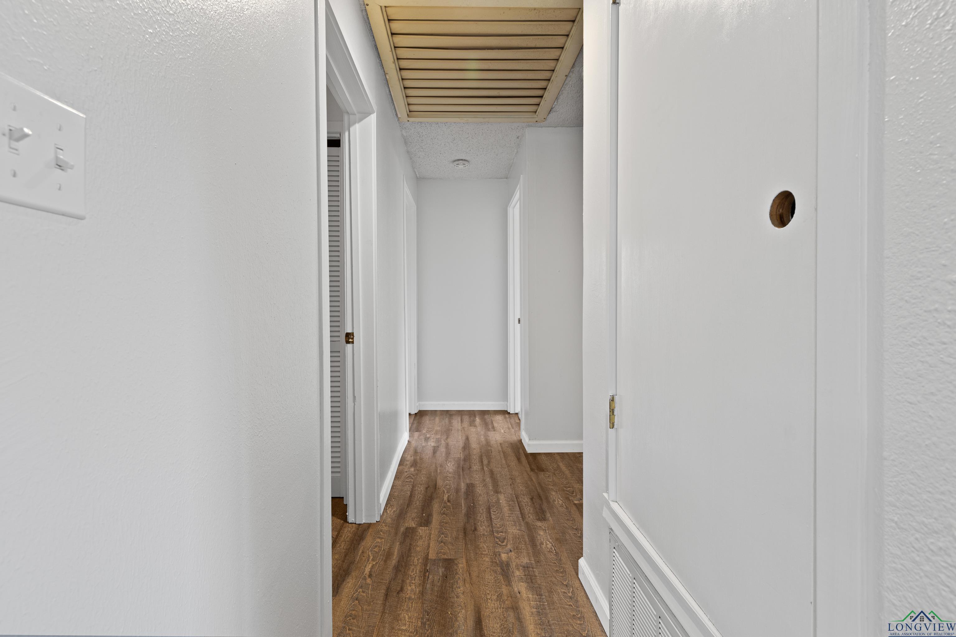 Tatum, Texas, 75691, United States, 3 Bedrooms Bedrooms, ,2 BathroomsBathrooms,Residential,For Sale,1933194