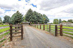 Yakima, Washington, 98903, United States, 3 Bedrooms Bedrooms, ,3 BathroomsBathrooms,Residential,For Sale,1846825