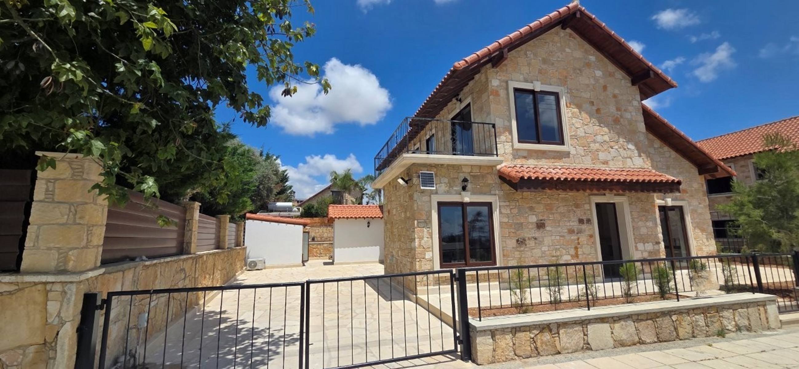  Four Bedroom Country Style Villa in Limassol Suburb - 物件實景