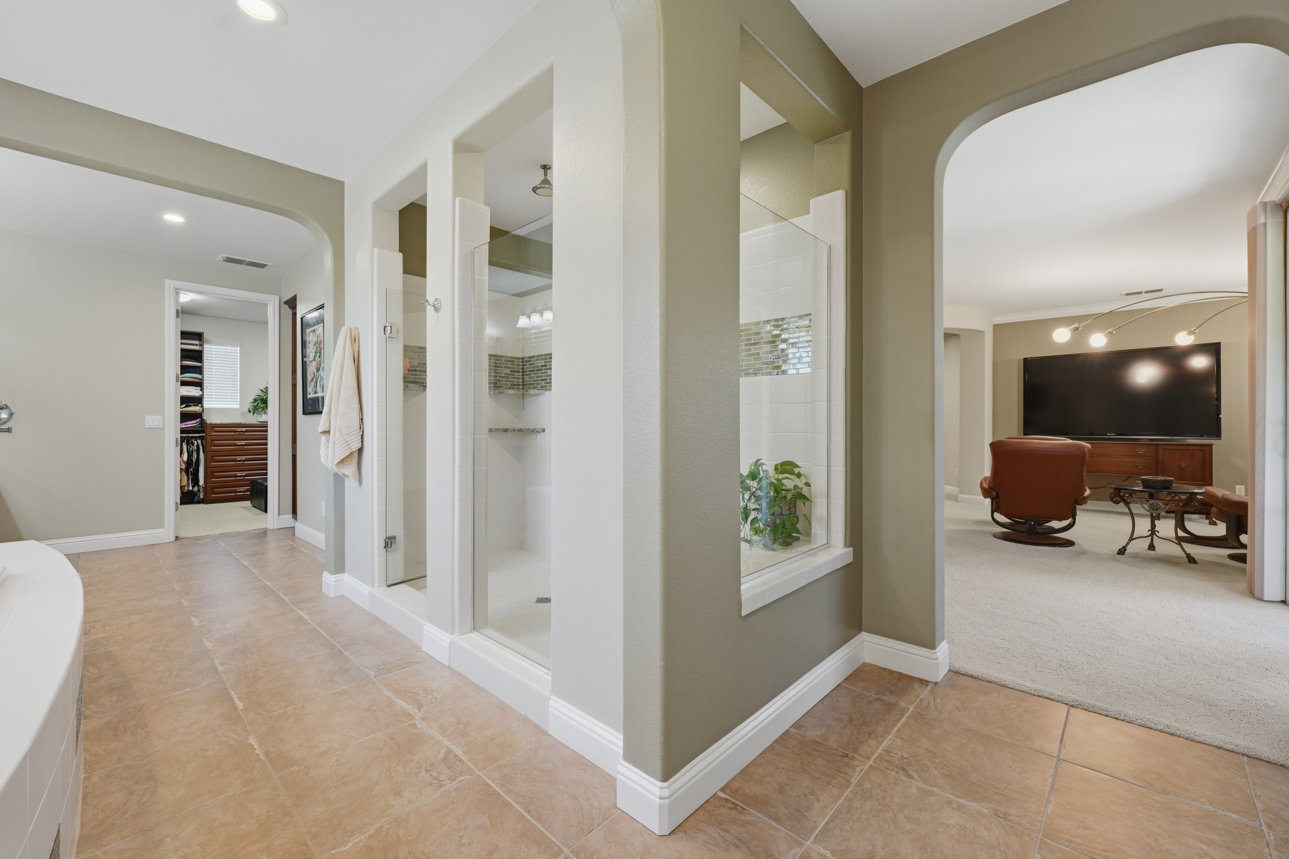  9425 Pinehurst Drive, Roseville, CA 95747 - 物件實景