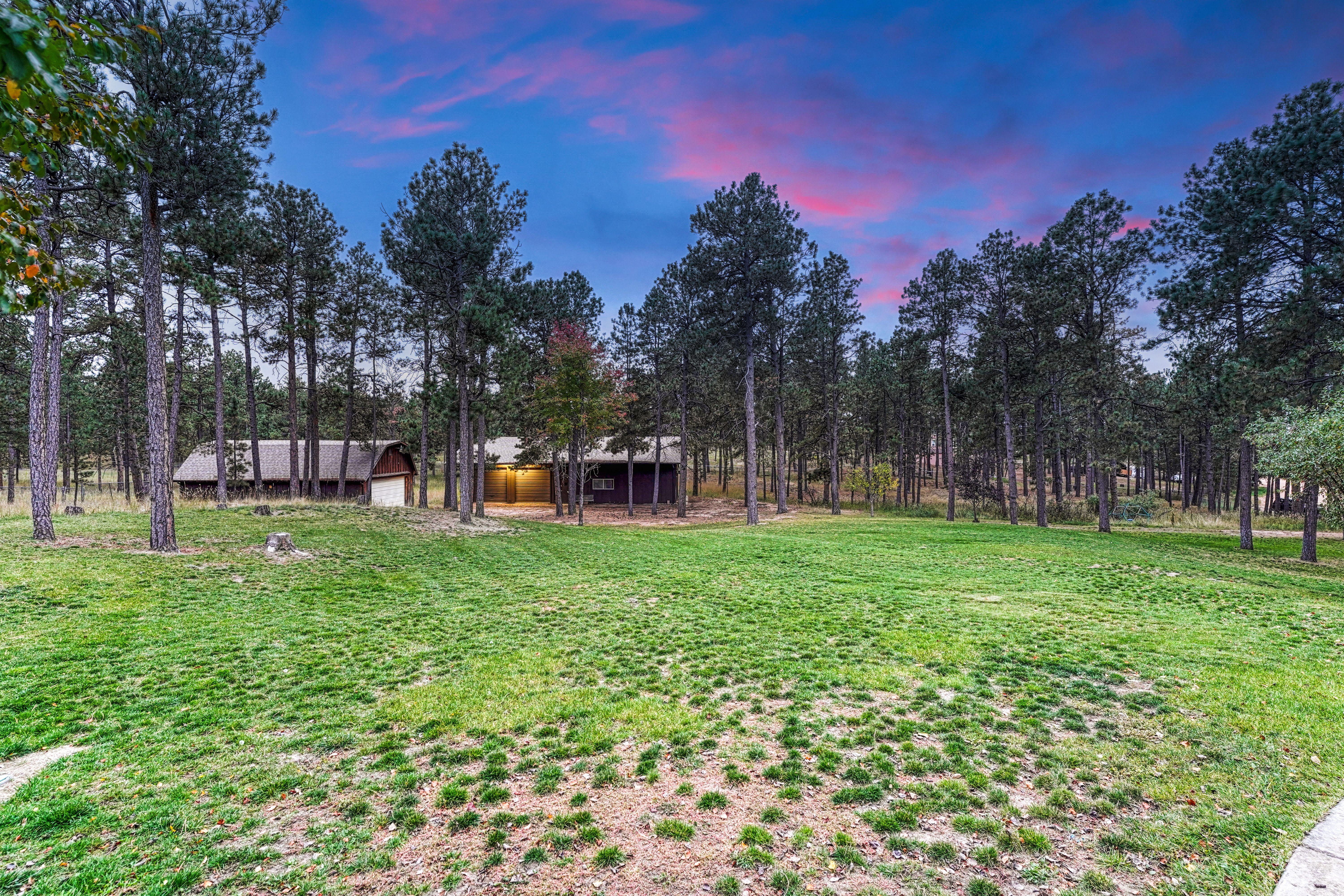  Sought after southwest Black Forest location including two lots - 物件實景