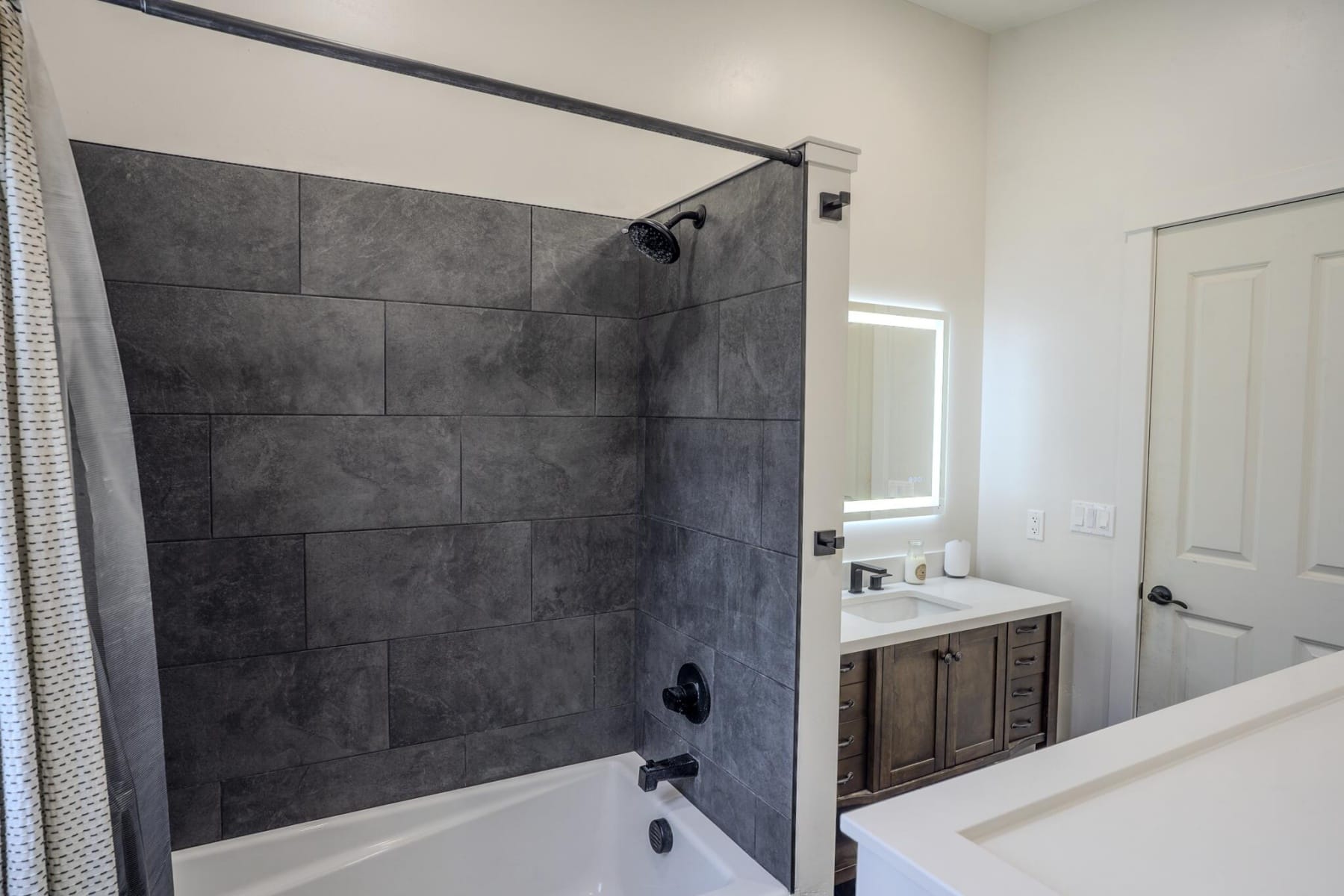  1545 Hwy 238 Jacksonville, OR 97530 - 物件實景