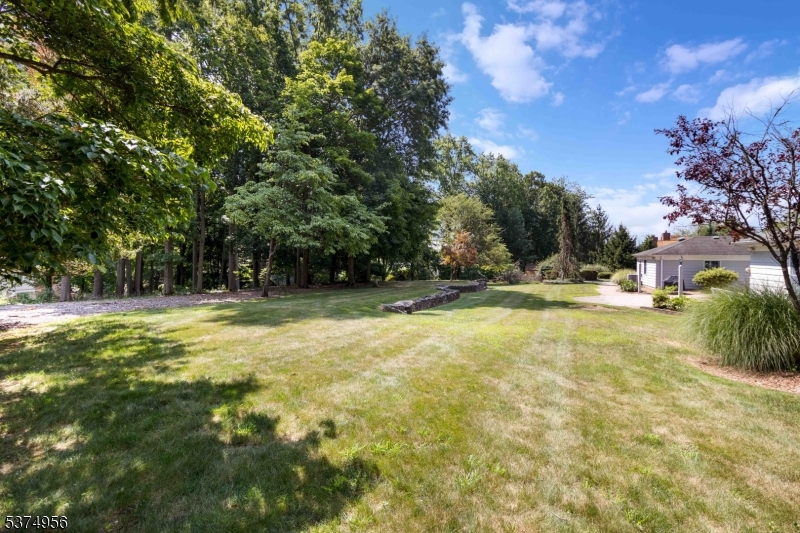 Madison Boro, New Jersey, 07940, United States, 4 Bedrooms Bedrooms, ,3 BathroomsBathrooms,Residential,For Sale,1906831