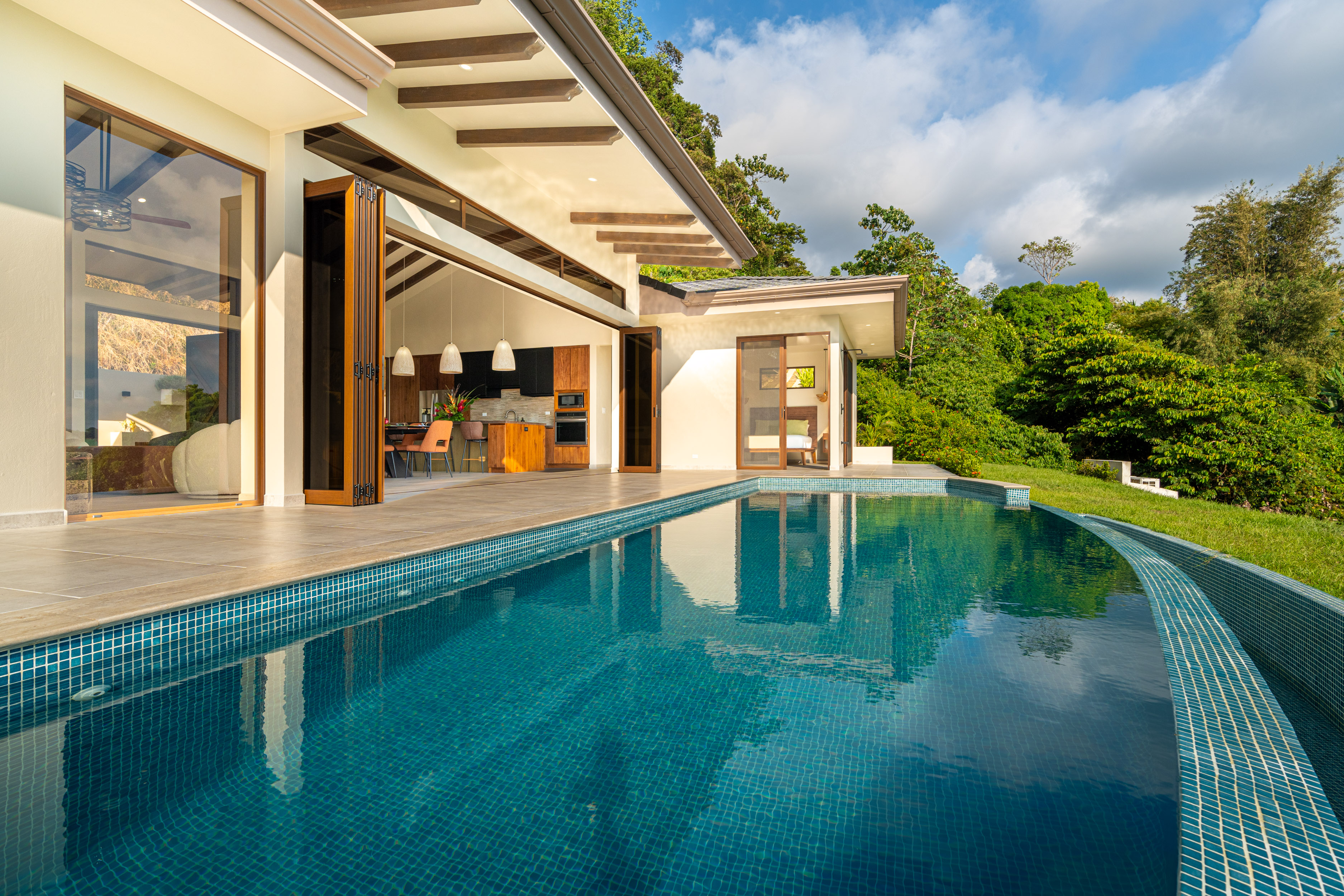 Ojochal, Ojochal, Puntarenas, CR, 3 Bedrooms Bedrooms, ,3 BathroomsBathrooms,Residential,For Sale,Ojochal,1643515