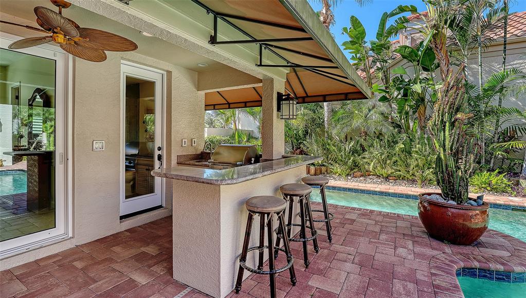 Longboat Key, Florida, 34228, United States, 3 Bedrooms Bedrooms, ,4 BathroomsBathrooms,Residential,For Sale,1986320