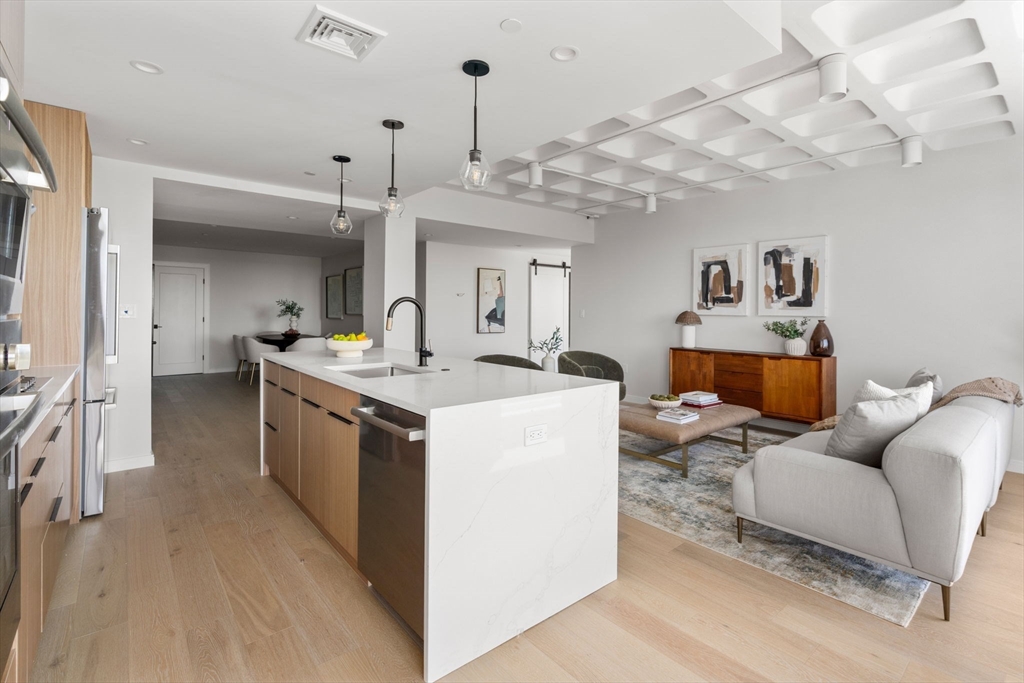 Somerville, Massachusetts, 02143, United States, 3 Bedrooms Bedrooms, ,3 BathroomsBathrooms,Residential,For Sale,1891570
