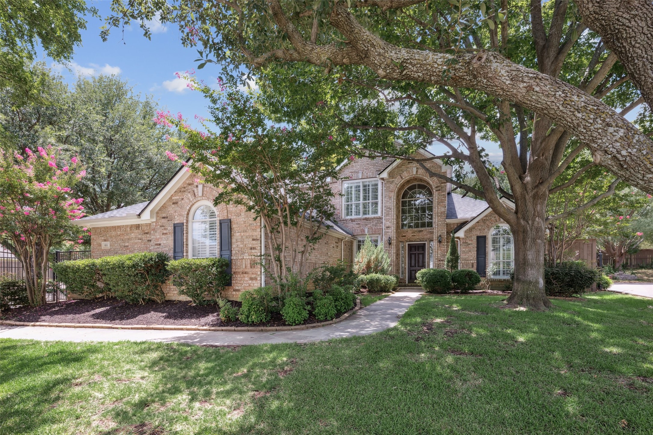 Southlake, Texas, 76092, United States, 4 Bedrooms Bedrooms, ,4 BathroomsBathrooms,Residential,For Sale,1883511
