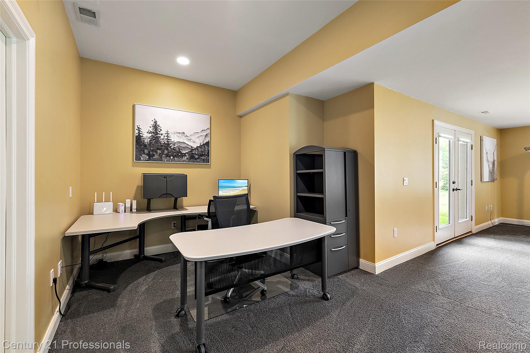 Oxford, Michigan, 48371, United States, 4 Bedrooms Bedrooms, ,4 BathroomsBathrooms,Residential,For Sale,1978317