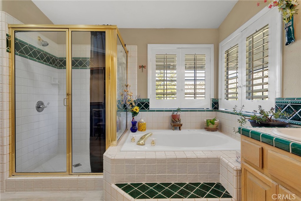 Pinon Hills, California, 92372, United States, 3 Bedrooms Bedrooms, ,2 BathroomsBathrooms,Residential,For Sale,1980325