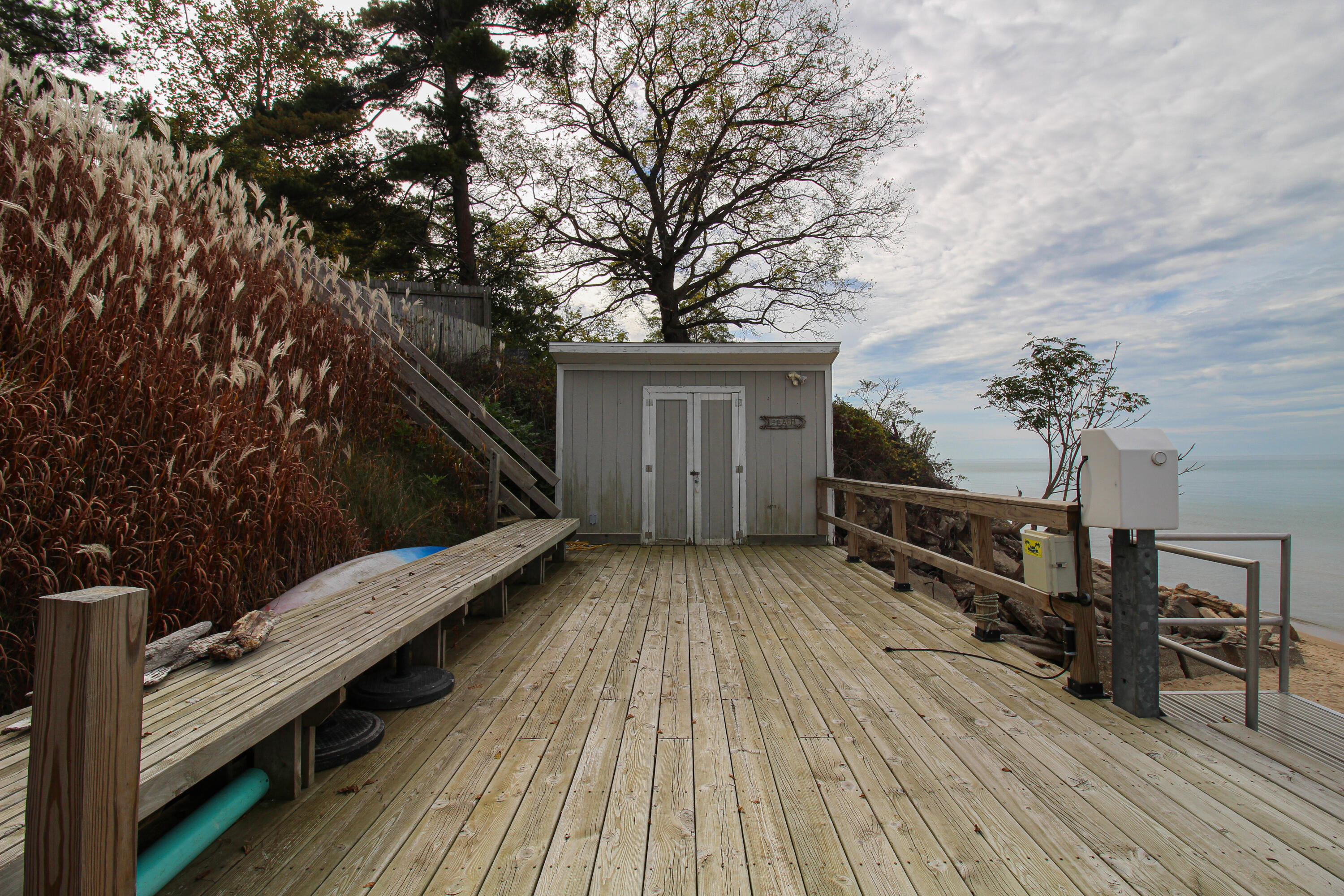 South Haven, Michigan, 49090, United States, 3 Bedrooms Bedrooms, ,4 BathroomsBathrooms,Residential,For Sale,1982825