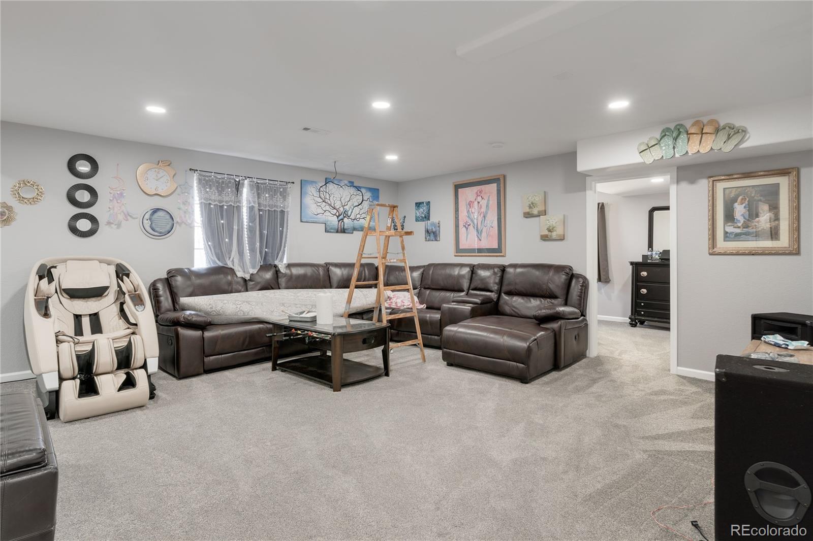 Aurora, Colorado, 80018, United States, 5 Bedrooms Bedrooms, ,3 BathroomsBathrooms,Residential,For Sale,1912171