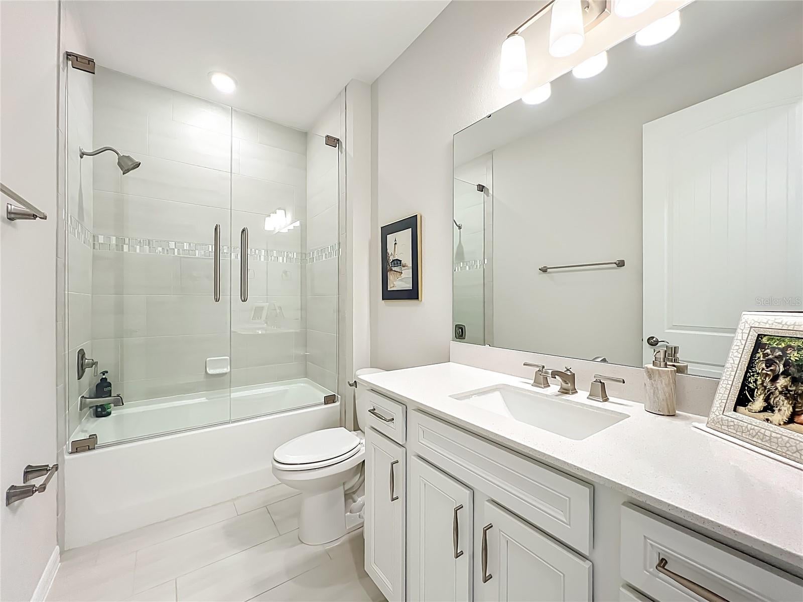 MINNEOLA, Florida, 34715, United States, 3 Bedrooms Bedrooms, ,2 BathroomsBathrooms,Residential,For Sale,2010433