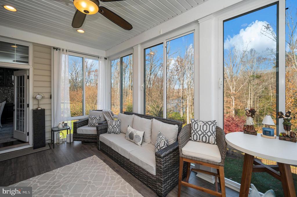 Fredericksburg, Virginia, 22406, United States, 5 Bedrooms Bedrooms, ,6 BathroomsBathrooms,Residential,For Sale,1981857