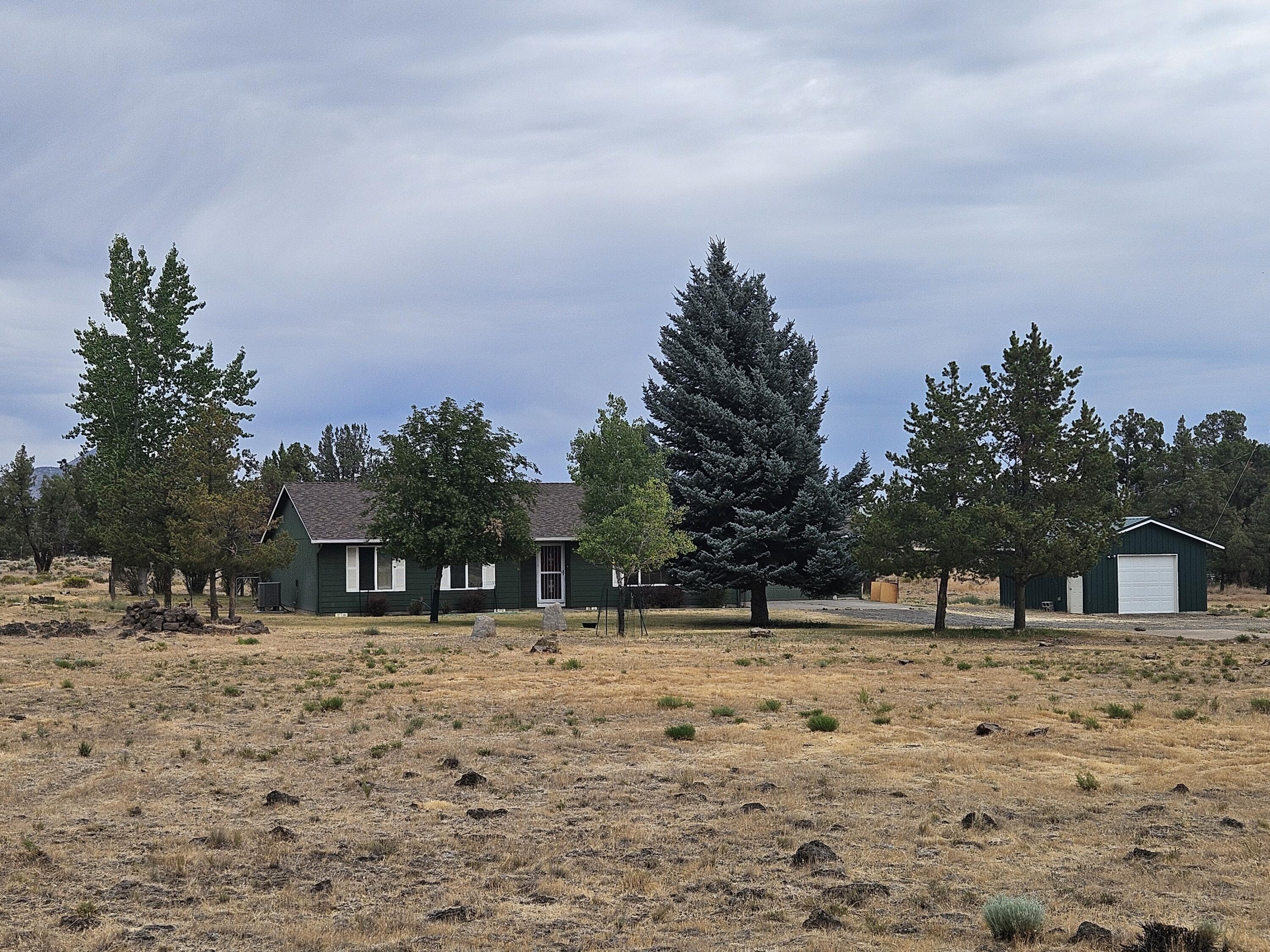 Redmond, Oregon, 97756, United States, 3 Bedrooms Bedrooms, ,2 BathroomsBathrooms,Residential,For Sale,1931963