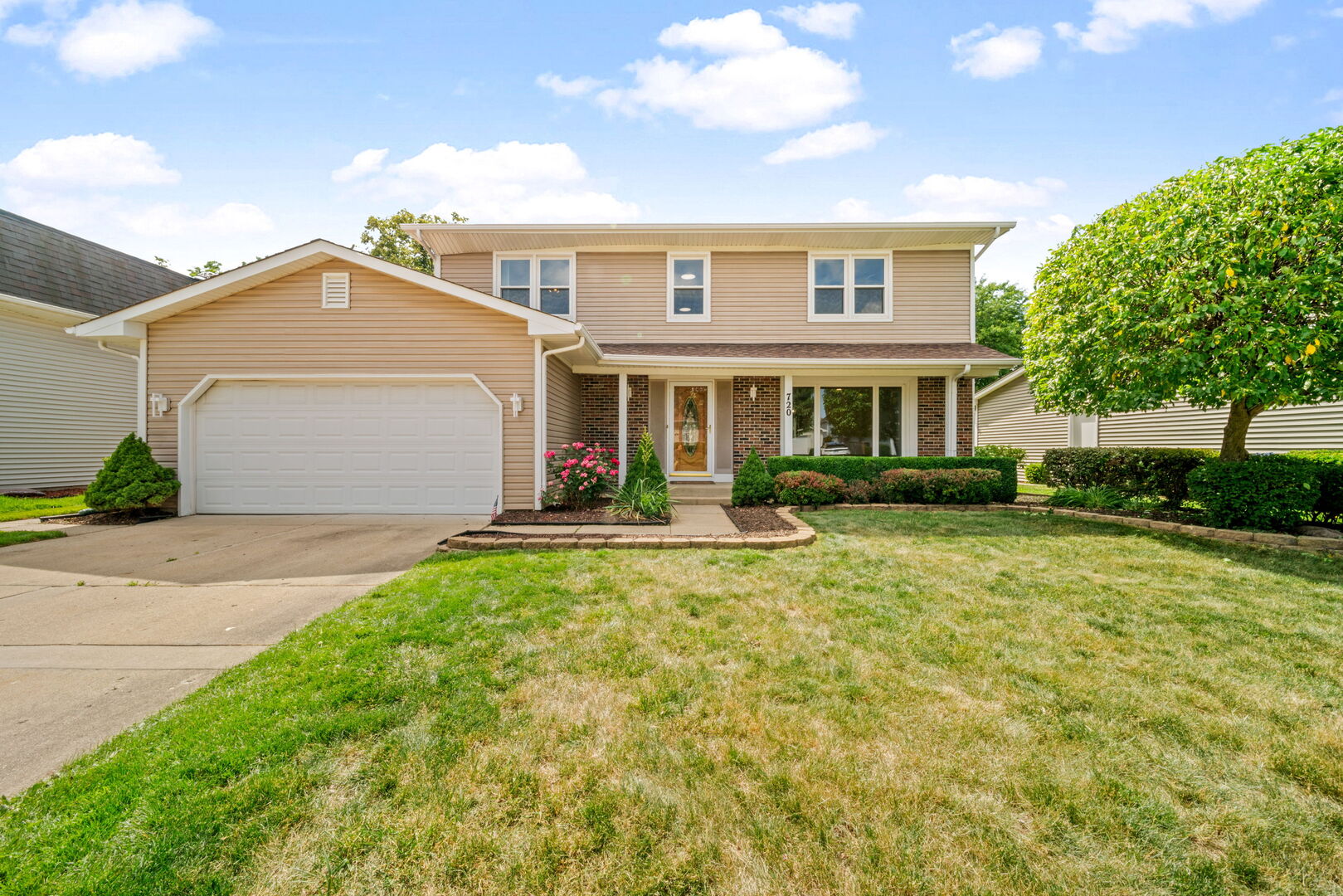 Buffalo Grove, Illinois, 60089, United States, 4 Bedrooms Bedrooms, ,3 BathroomsBathrooms,Residential,For Sale,1901360