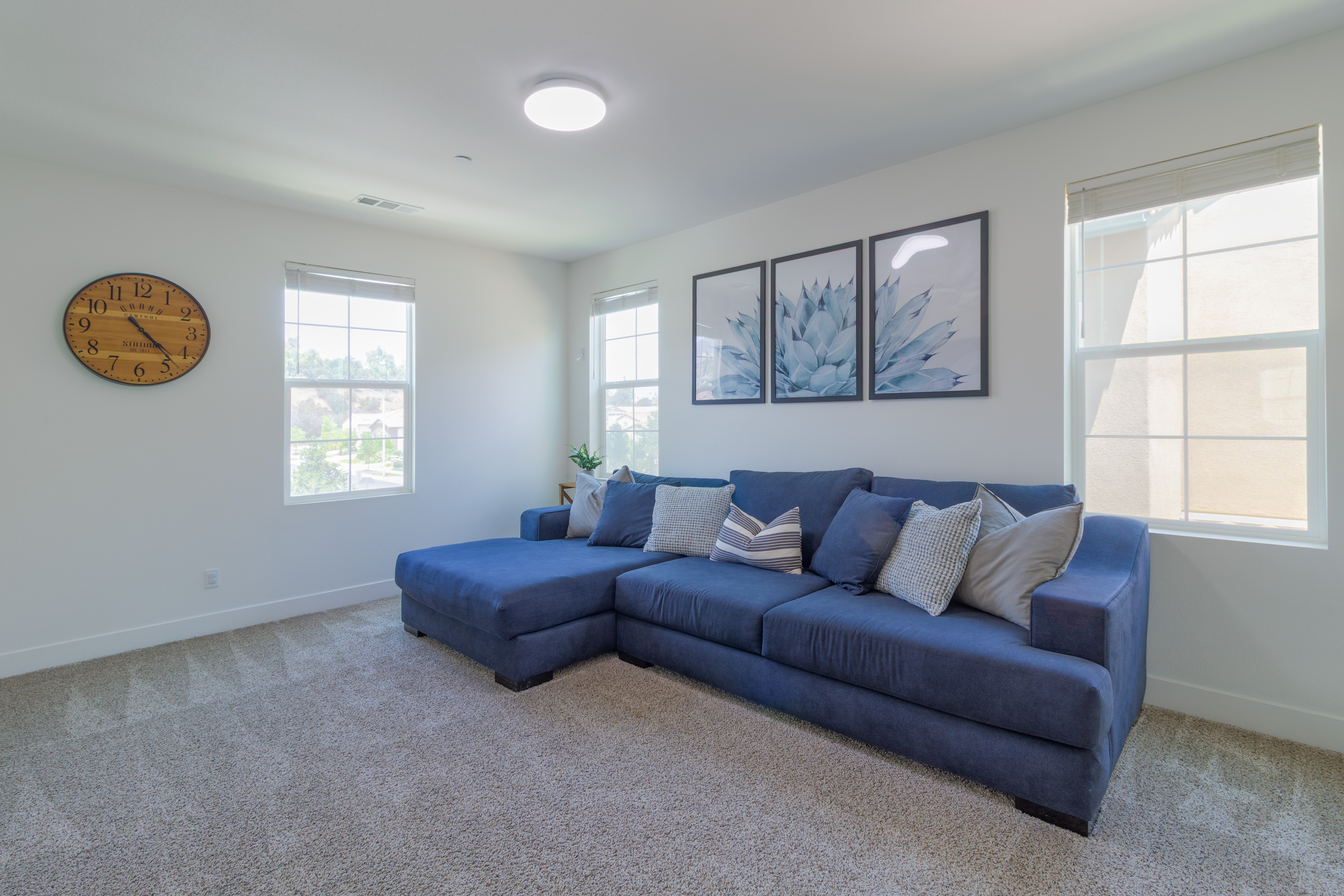 Corona, California, 92883, United States, 4 Bedrooms Bedrooms, ,3 BathroomsBathrooms,Residential,For Sale,1922003
