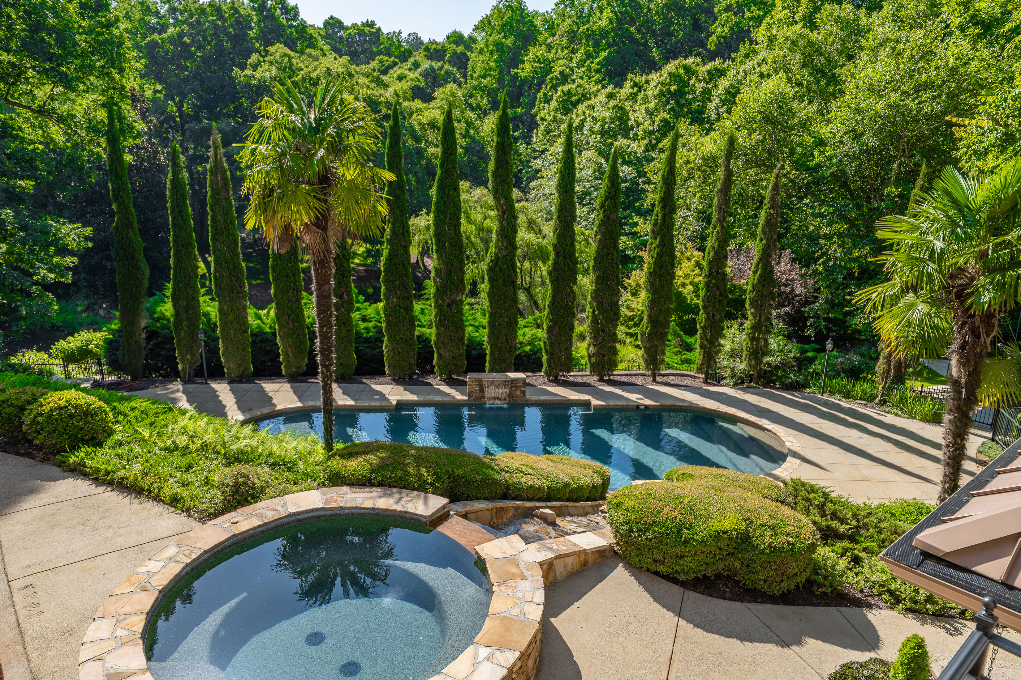  Exceptional Seven Bedroom Estate on Private Cul-de-sac - 物件實景