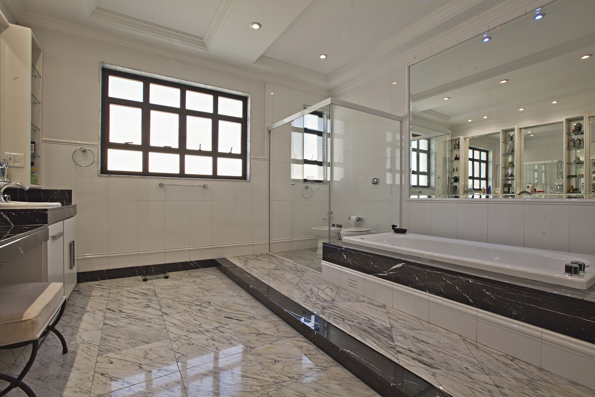  Spacious house with library - 物件實景