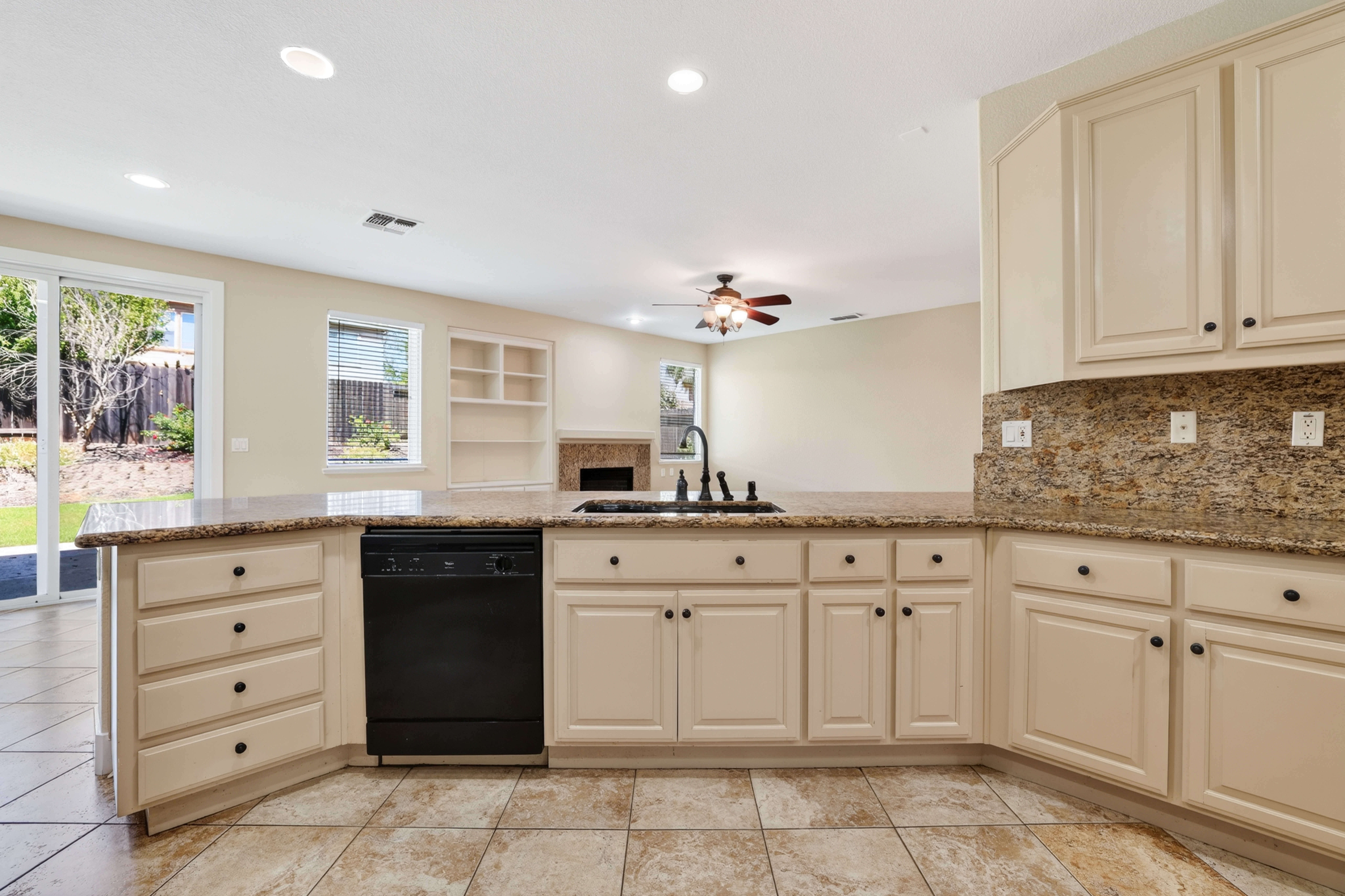  2519 Parkcrest Way, Roseville, CA, 95747 - 物件實景