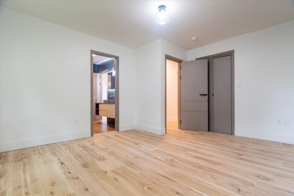 Reading, Massachusetts, 01867, United States, 3 Bedrooms Bedrooms, ,3 BathroomsBathrooms,Residential,For Sale,1880816